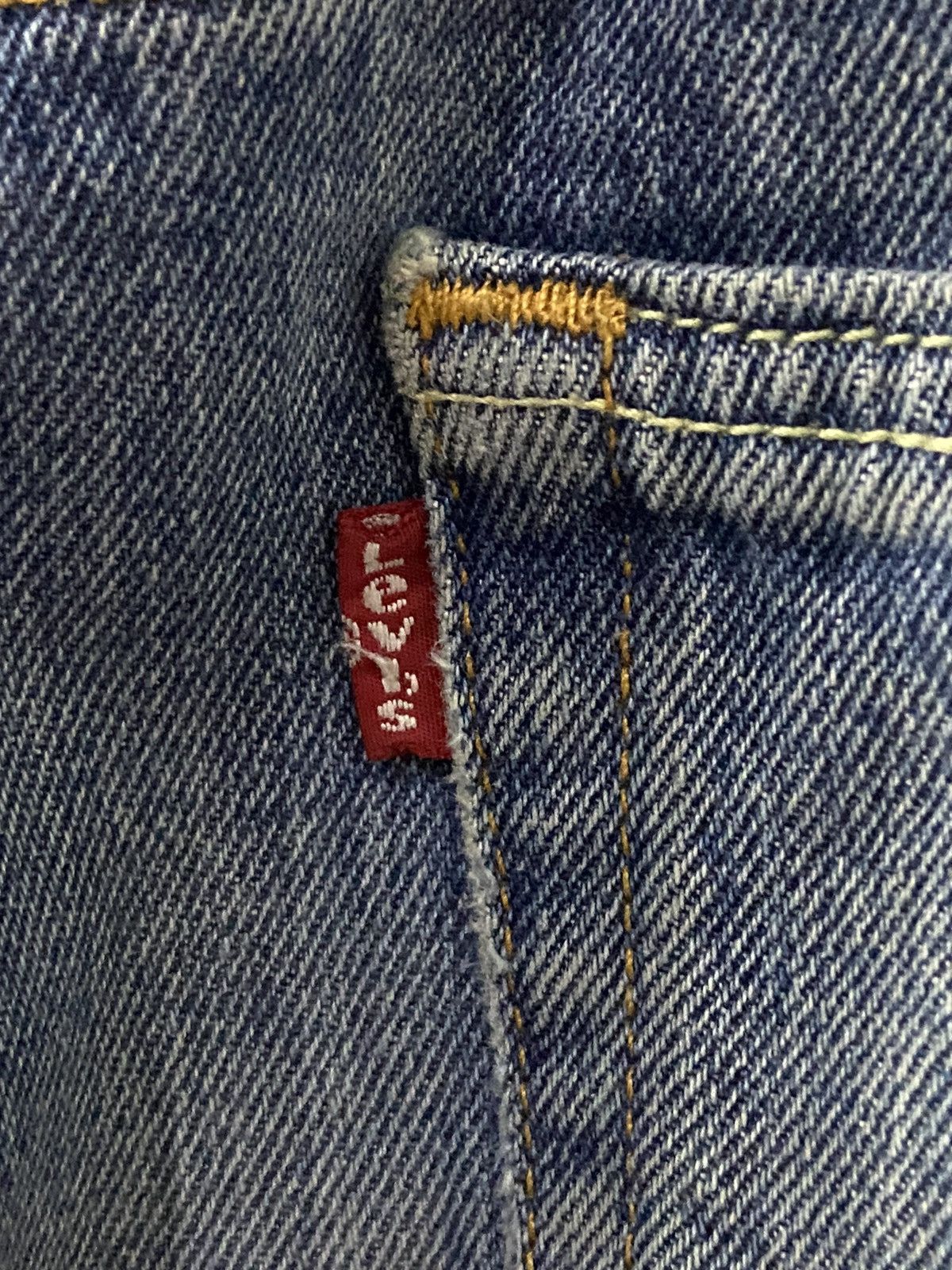 Levi's × Vintage Vintage Levi’s 560 Dirty Relaxed Fit Blue Wash Denim Pants Size US 34 / EU 50 - 17 Thumbnail
