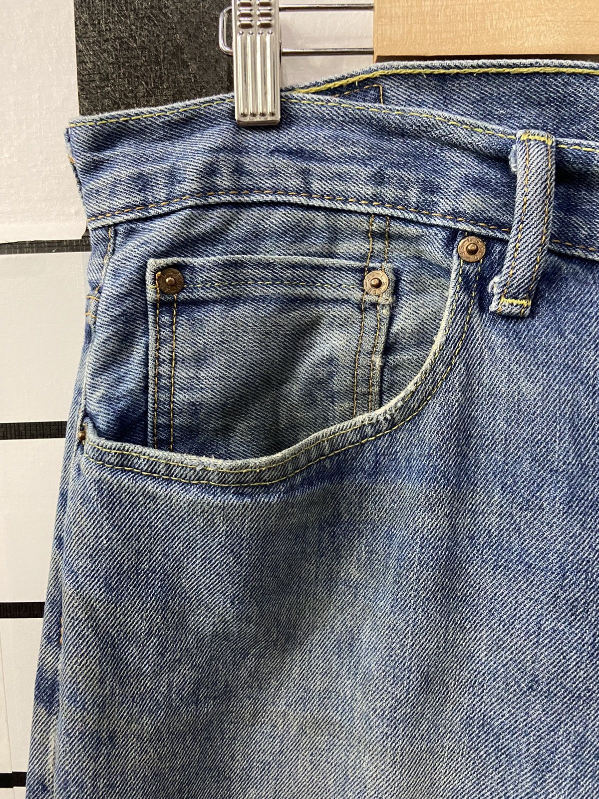 Levi's × Vintage Vintage Levi’s 560 Dirty Relaxed Fit Blue Wash Denim Pants Size US 34 / EU 50 - 10 Thumbnail