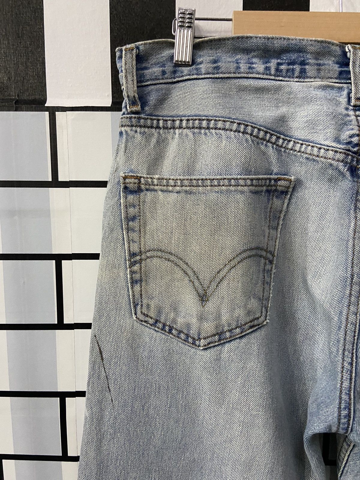 Levi's × Vintage Vintage Levi’s 505 Distressed Regular Fit Denim Pants Size US 34 / EU 50 - 12 Thumbnail