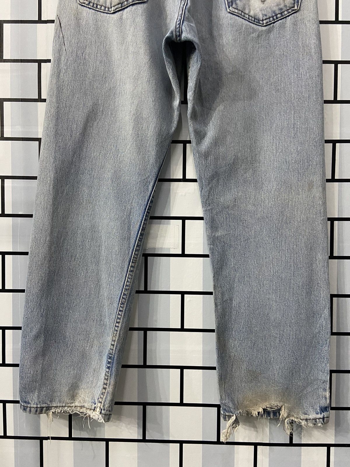 Levi's × Vintage Vintage Levi’s 505 Distressed Regular Fit Denim Pants Size US 34 / EU 50 - 15 Thumbnail