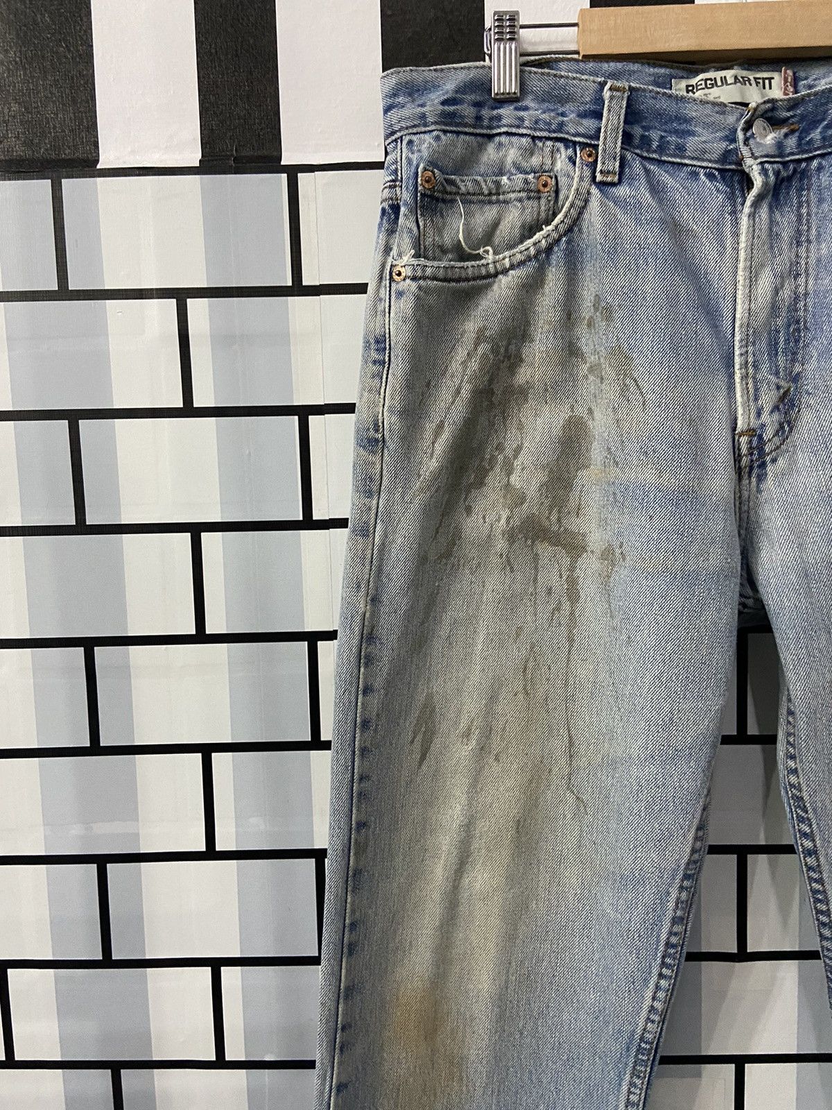 Levi's × Vintage Vintage Levi’s 505 Distressed Regular Fit Denim Pants Size US 34 / EU 50 - 9 Thumbnail