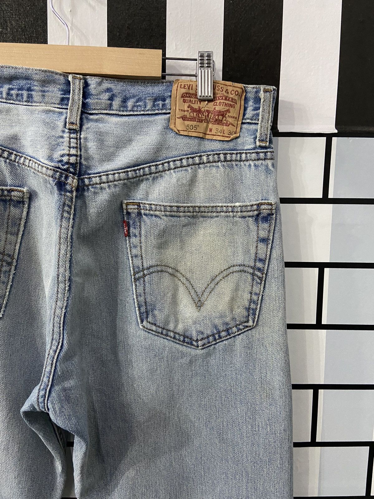 Levi's × Vintage Vintage Levi’s 505 Distressed Regular Fit Denim Pants Size US 34 / EU 50 - 13 Thumbnail