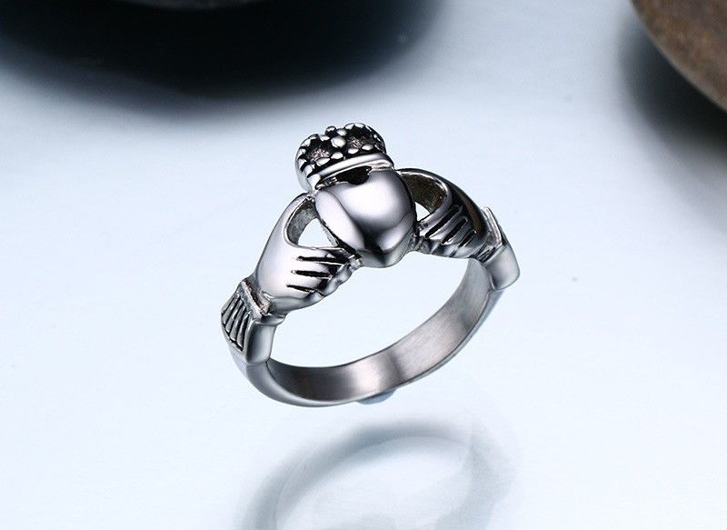Jewelry Heart Crown Ring Size ONE SIZE - 1 Thumbnail