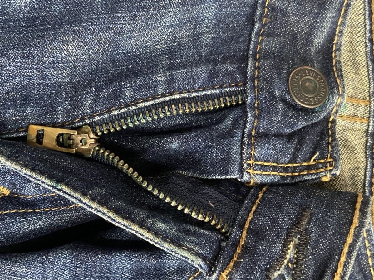 Levi's × Vintage Vintage Levi’s 514 Distressed Faded Blue Denim Pants Size US 32 / EU 48 - 13 Thumbnail