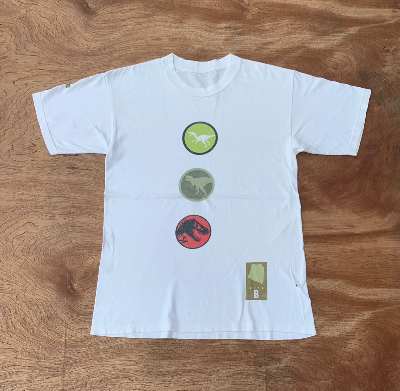 Vintage Vintage Tee D 37 Jurassic Park Size US L / EU 52-54 / 3 - 1 Thumbnail