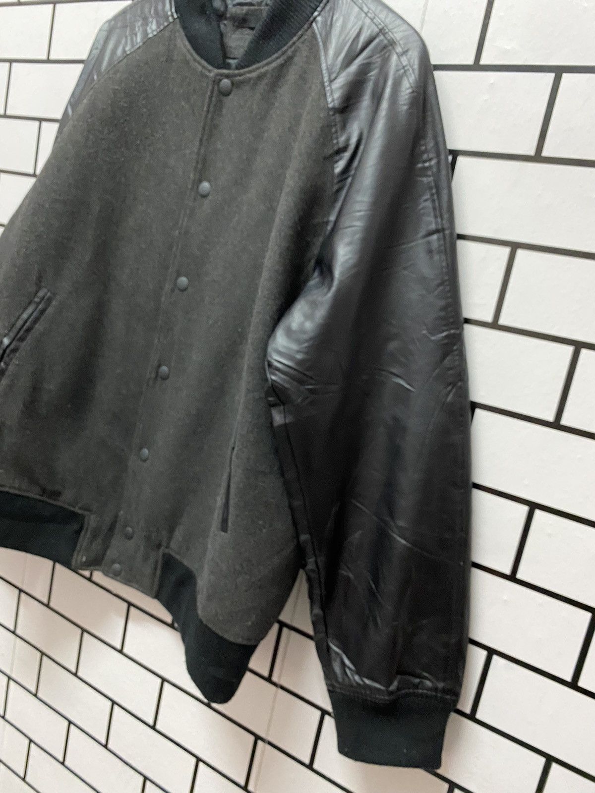 Japanese Brand × Uniqlo Vintage Uniqlo Varsity Jacket Faux Leather Varsity Jacket Size US L / EU 52-54 / 3 - 6 Thumbnail