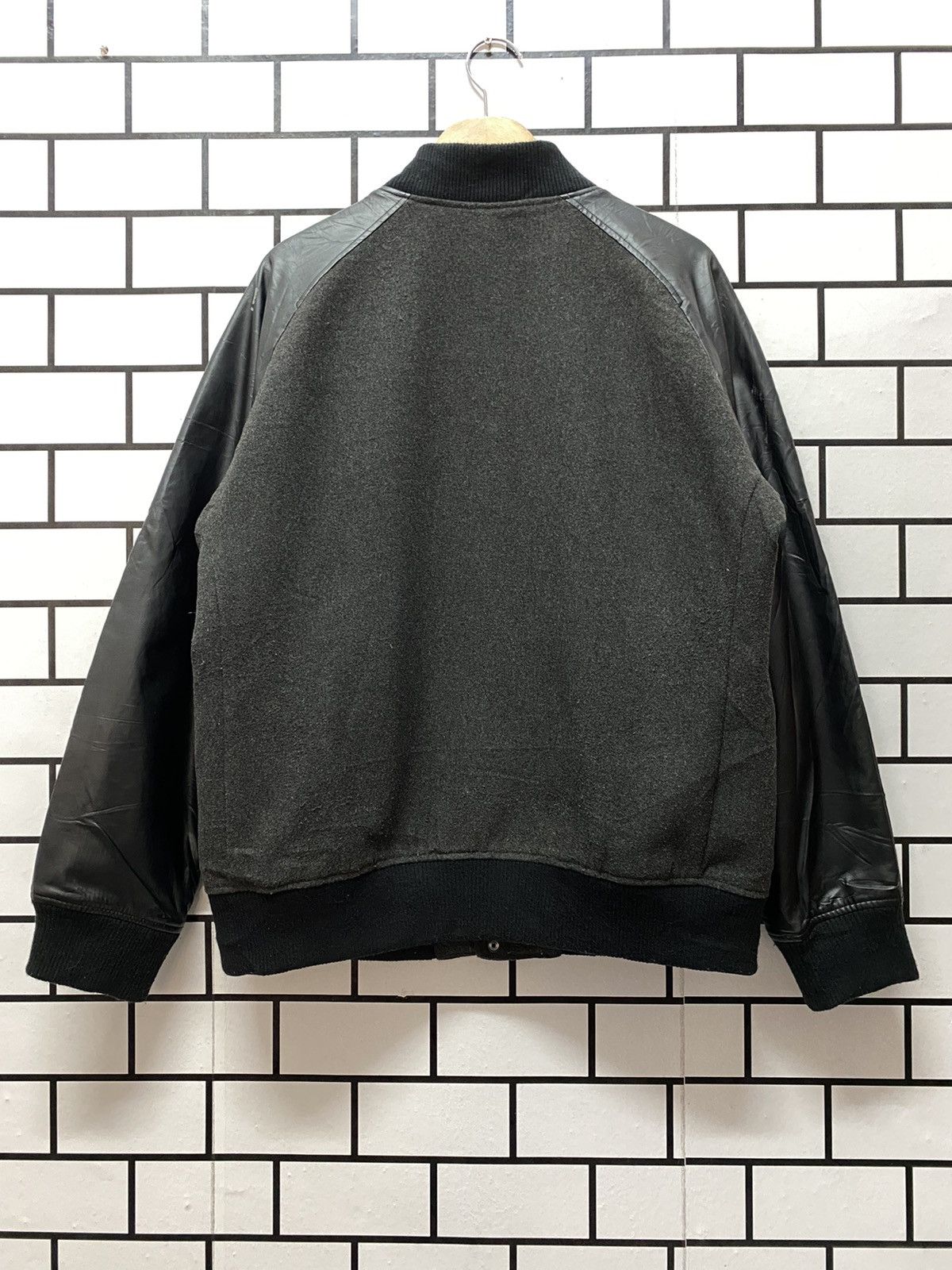 Japanese Brand × Uniqlo Vintage Uniqlo Varsity Jacket Faux Leather Varsity Jacket Size US L / EU 52-54 / 3 - 2 Thumbnail