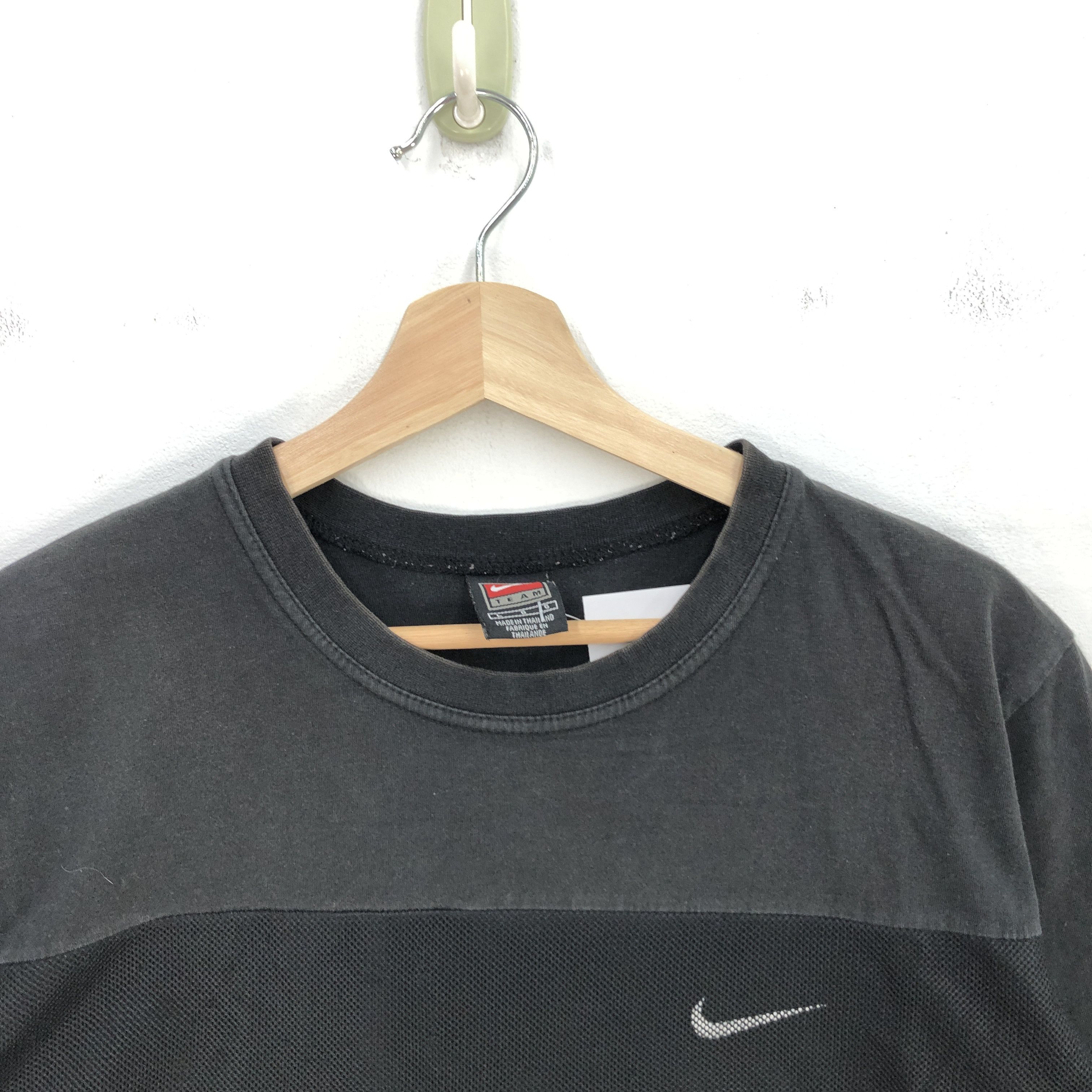 Nike Vintage Nike T Shirt Nike Swoosh Tee Nike ACG Shirts Size US M / EU 48-50 / 2 - 4 Thumbnail