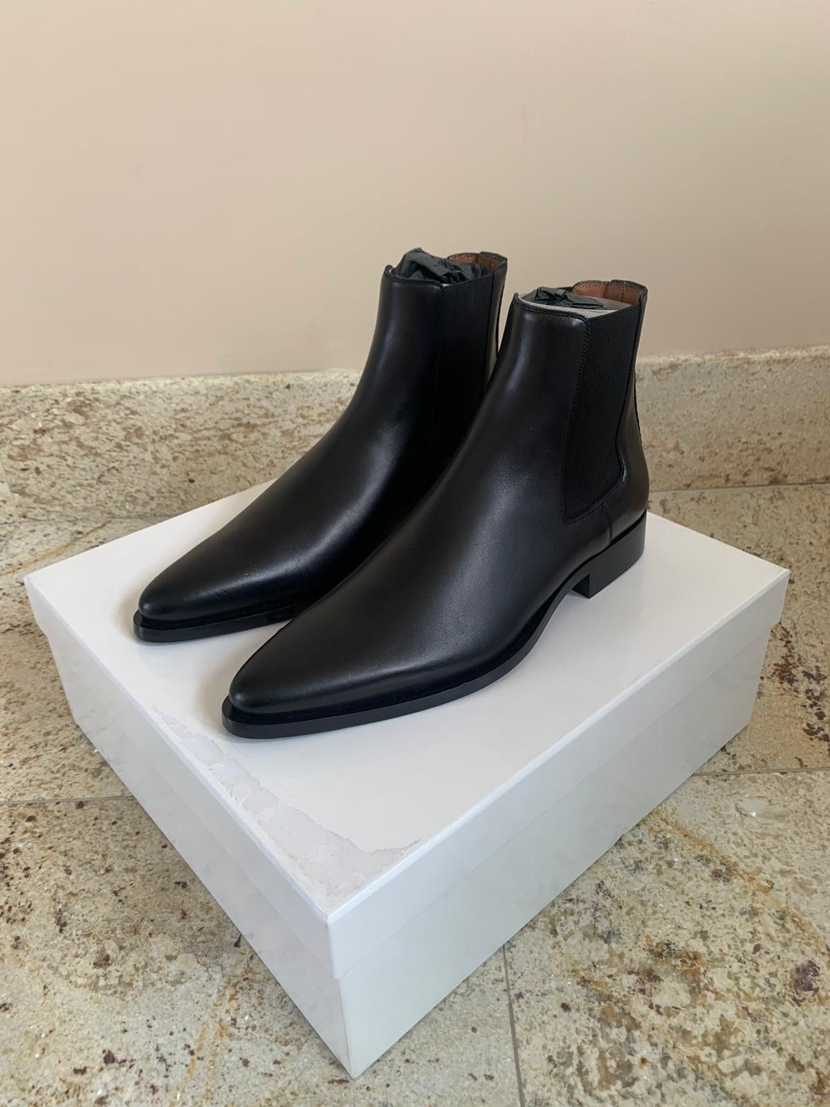 Givenchy Chelsea Boots in Black Size US 9 / EU 42 - 2 Thumbnail