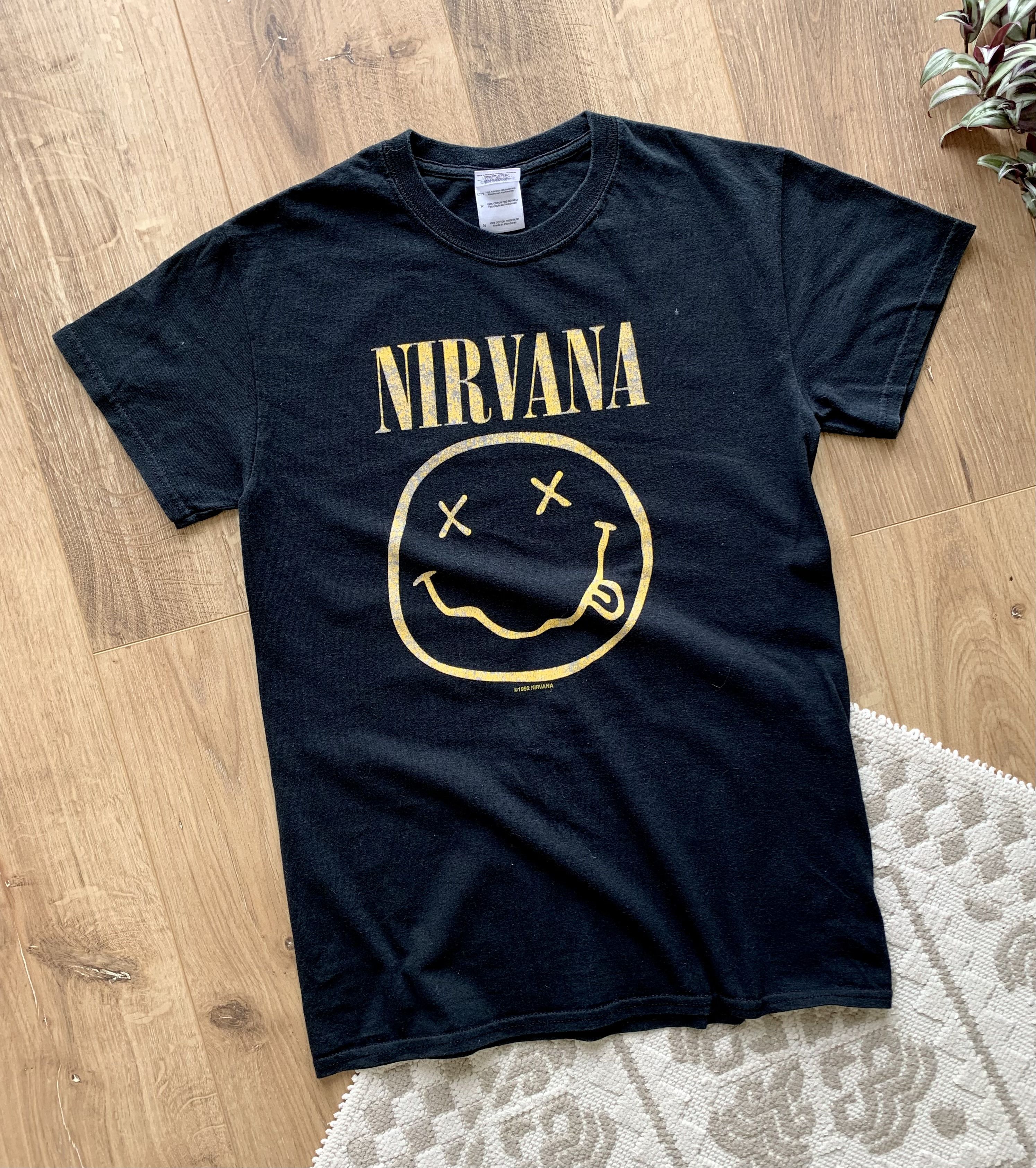 Band Tees × Nirvana × Vintage Vintage Nirvana smiley face 1992 shirt Size US S / EU 44-46 / 1 - 1 Thumbnail