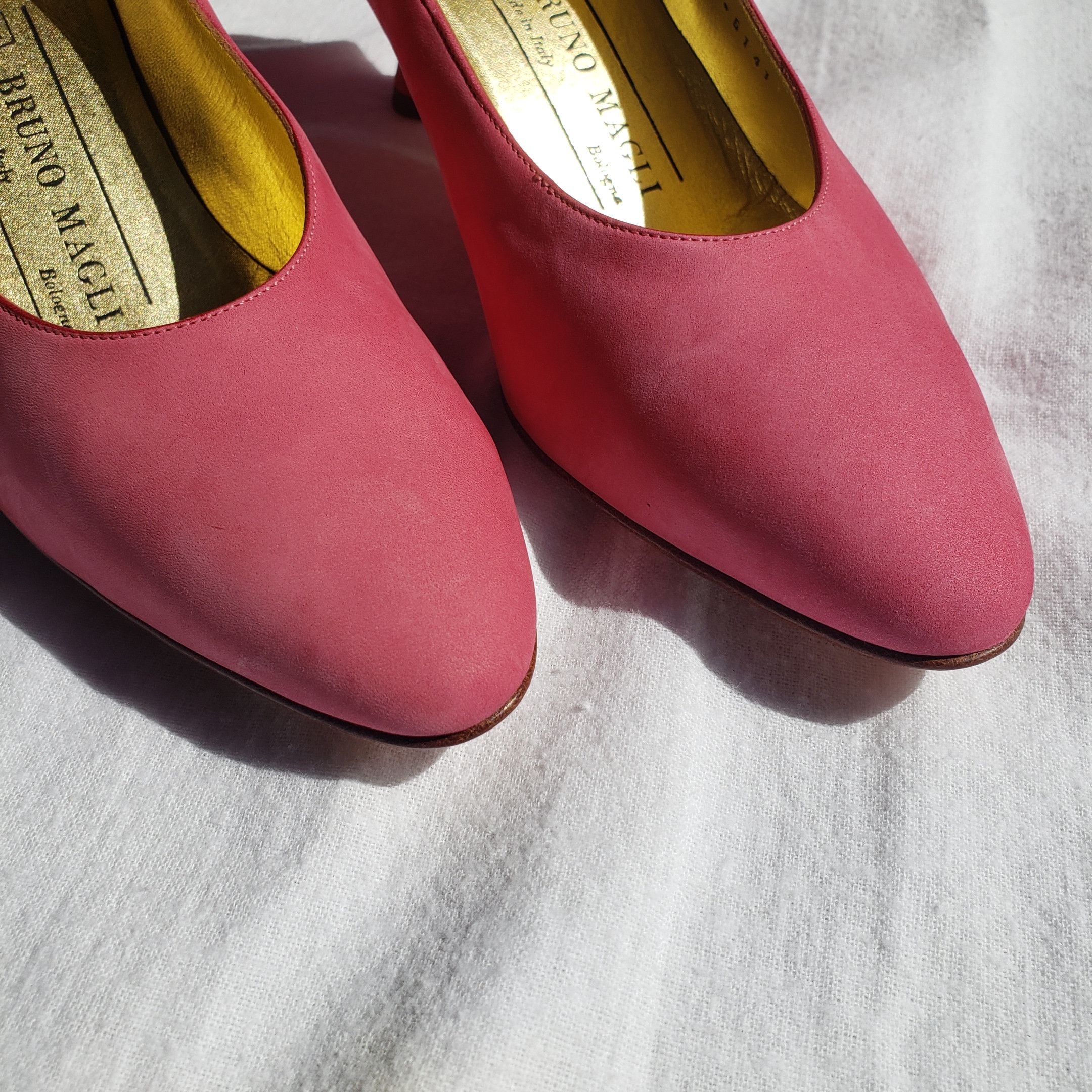 Bruno Magli NEW! Bruno Magli Pink Suede Heels Pumps 6B Size US 6 / IT 36 - 8 Thumbnail