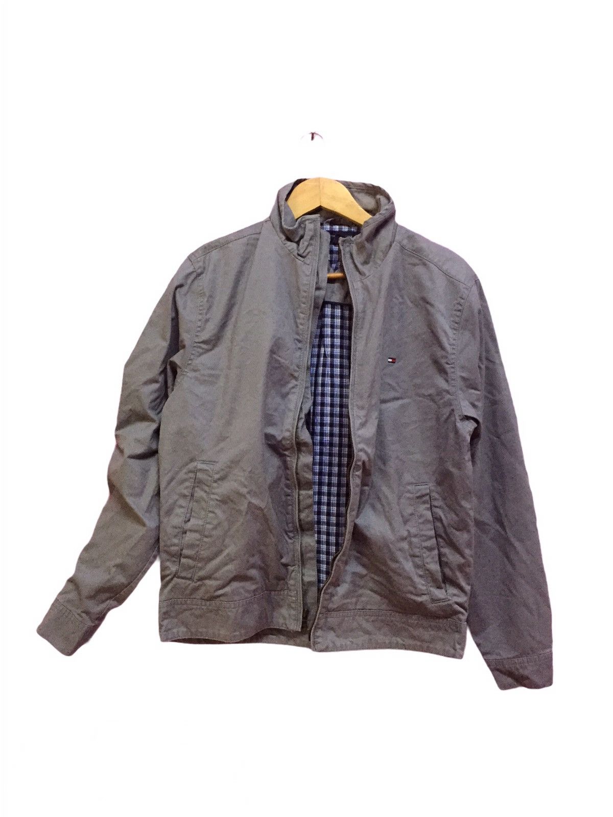 Tommy Hilfiger Last Drop Vintage Tommy Hilfiger Jackets Size L Size US L / EU 52-54 / 3 - 3 Thumbnail
