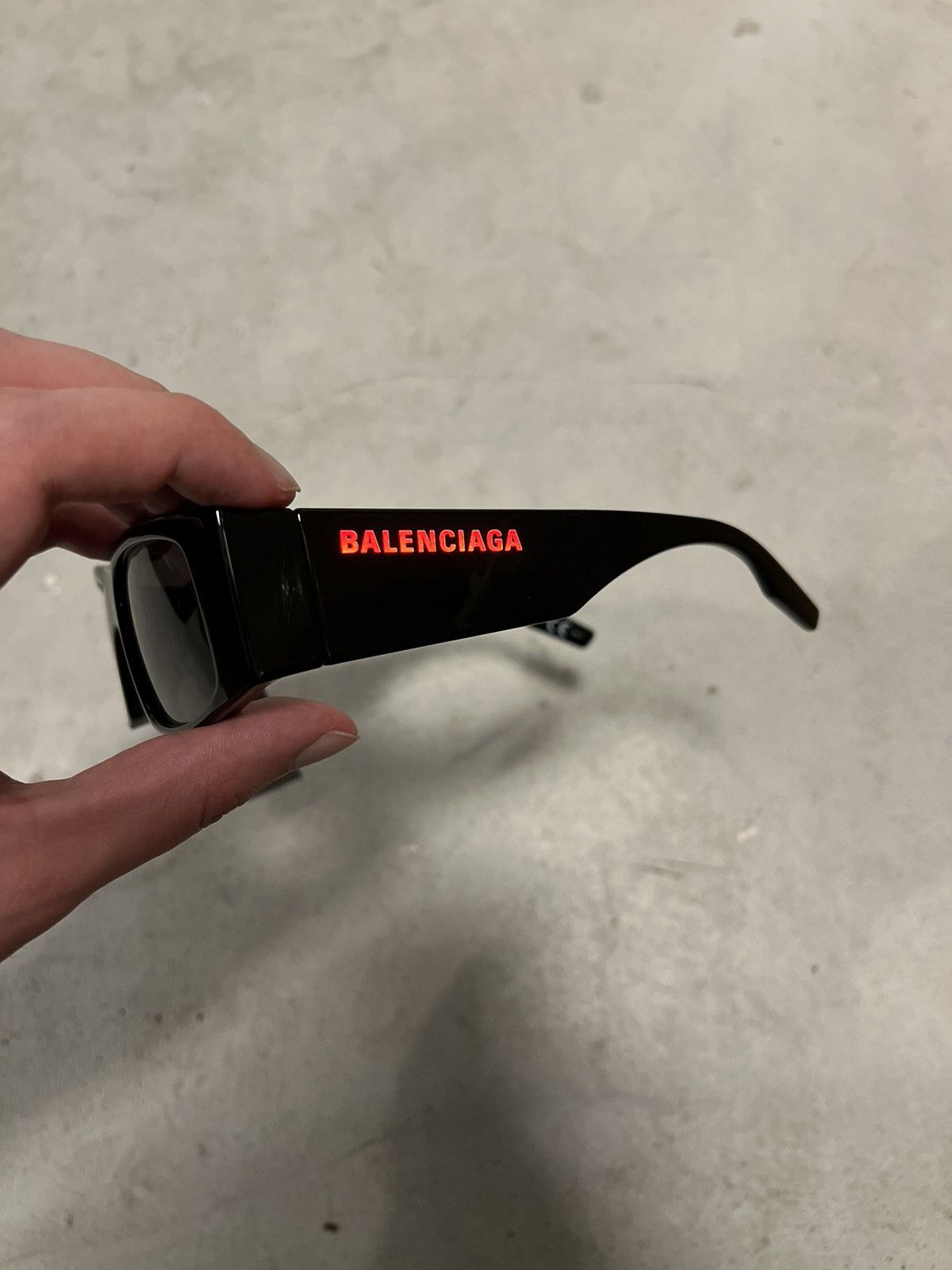 Balenciaga *RARE* BALENCIAGA LED Sunglasses Size ONE SIZE - 5 Thumbnail