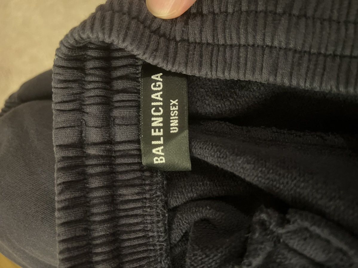 Balenciaga Washed our sporty b Sweatpants XL Size US 36 / EU 52 - 7 Thumbnail