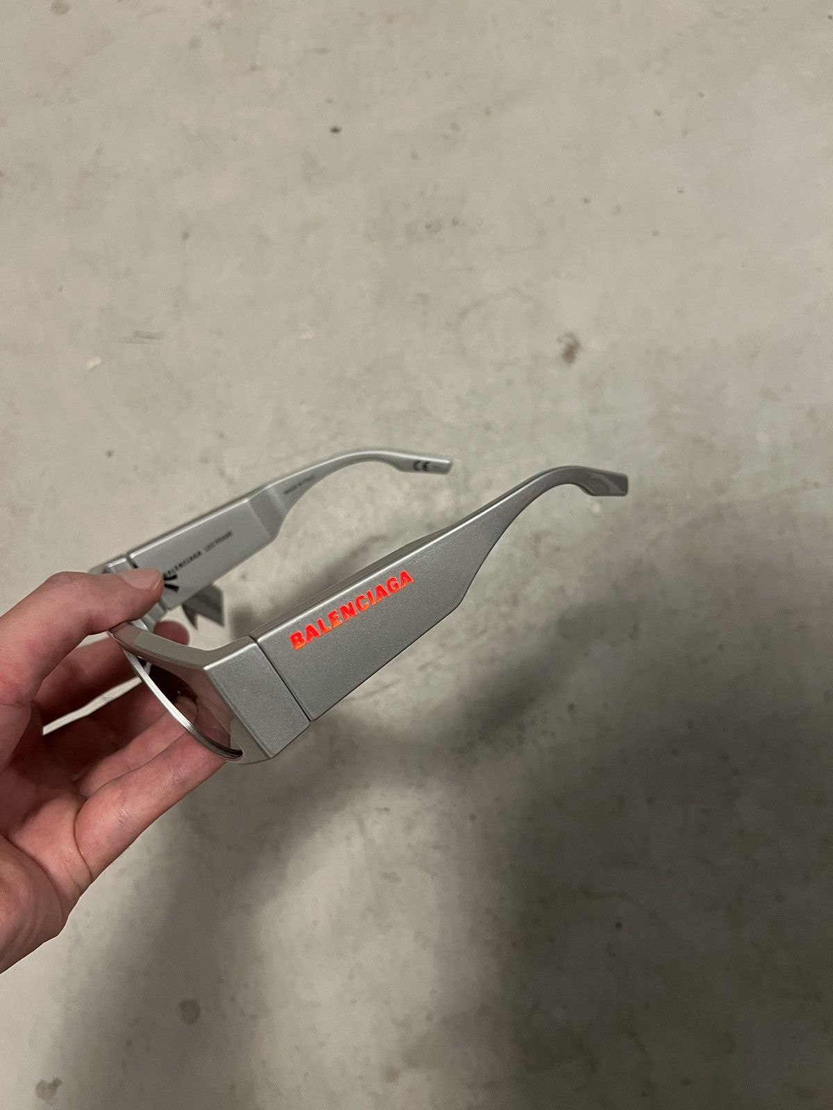 Balenciaga *RARE* BALENCIAGA LED Sunglasses Size ONE SIZE - 2 Thumbnail