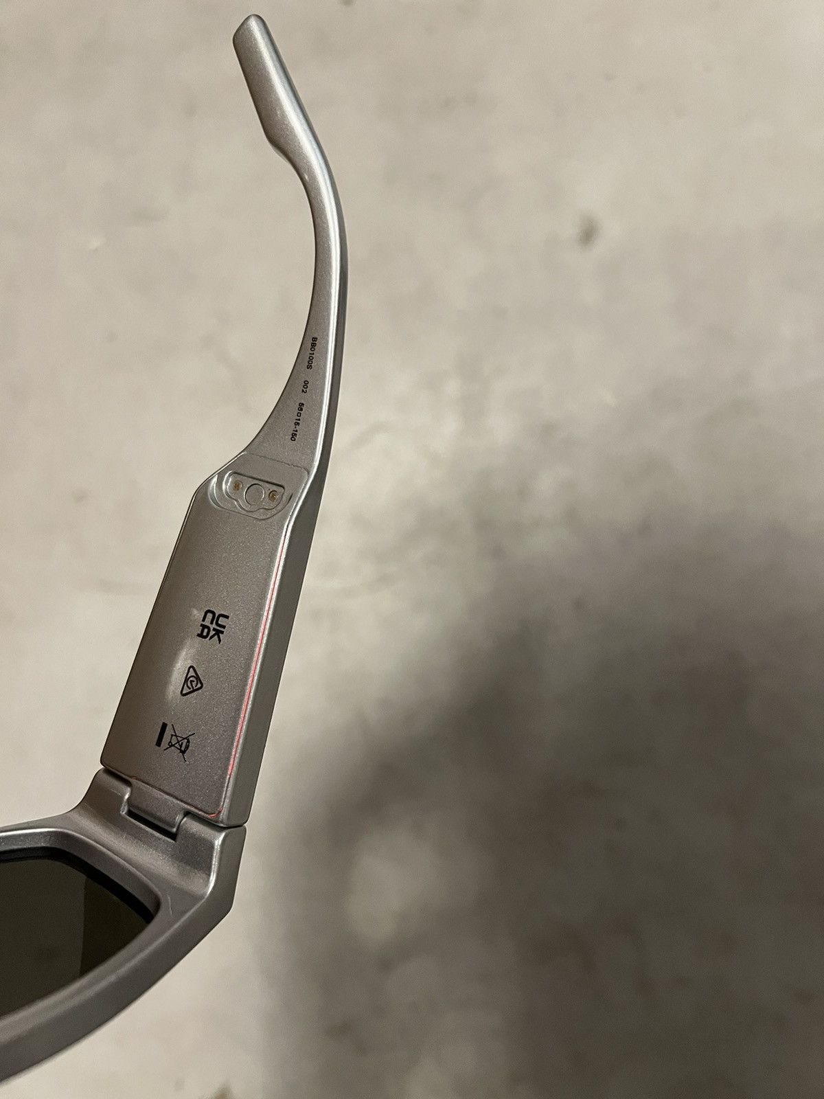 Balenciaga *RARE* BALENCIAGA LED Sunglasses Size ONE SIZE - 12 Thumbnail