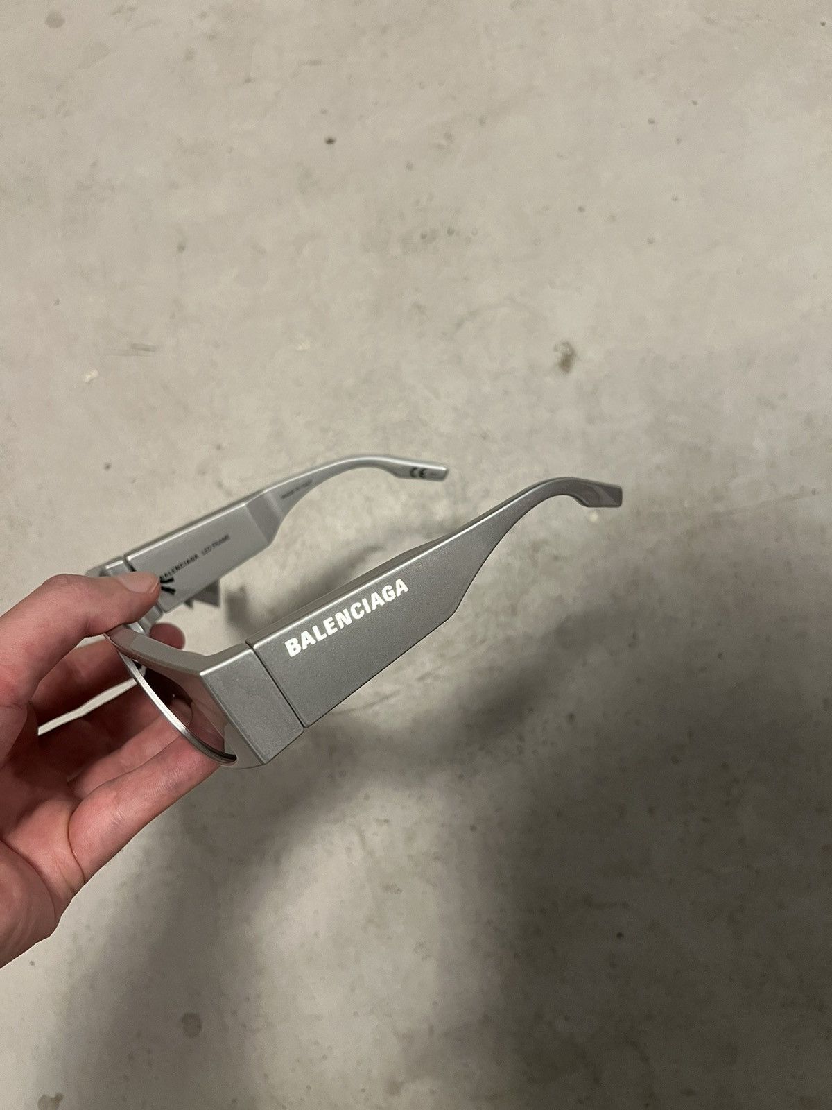 Balenciaga *RARE* BALENCIAGA LED Sunglasses Size ONE SIZE - 8 Thumbnail