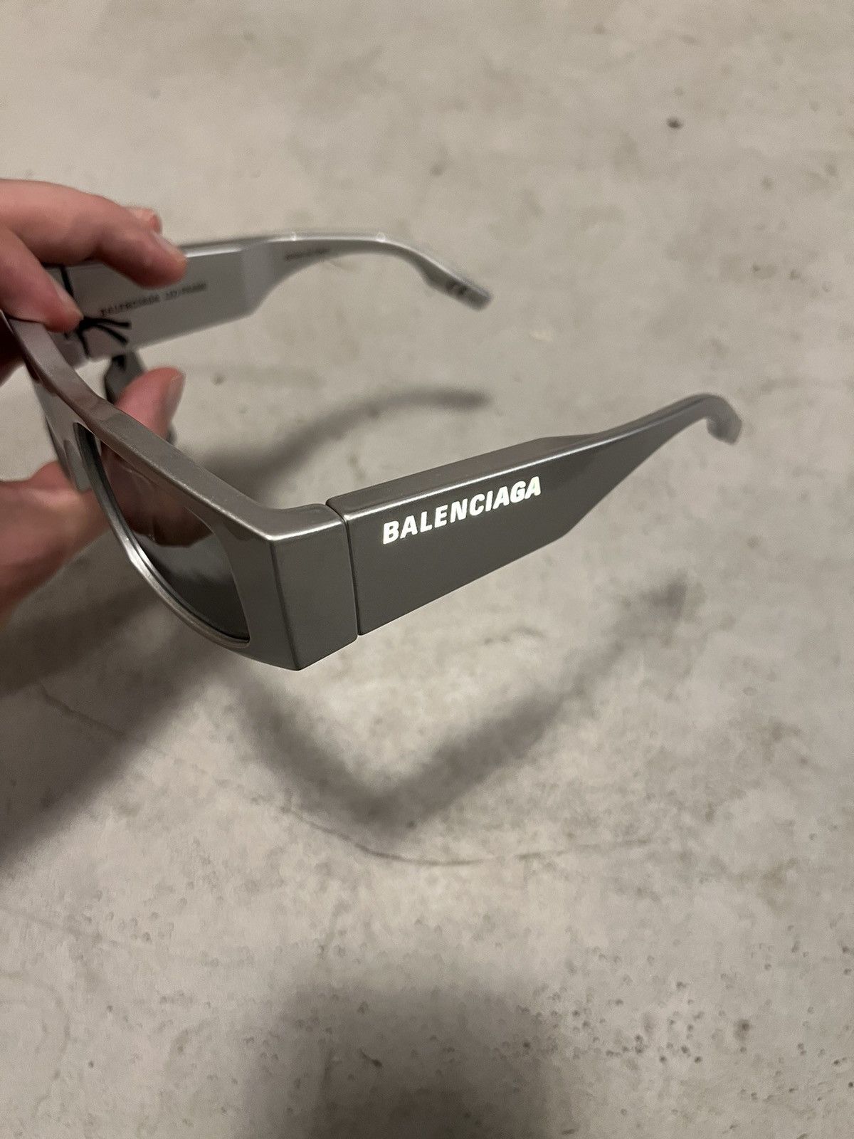 Balenciaga *RARE* BALENCIAGA LED Sunglasses Size ONE SIZE - 3 Thumbnail
