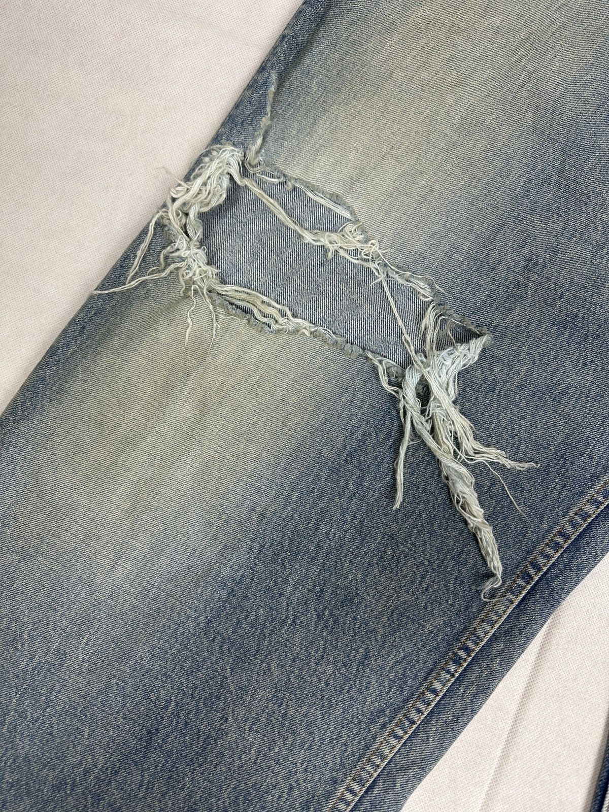 Balenciaga Balenciaga SS22 oversized distressed denim Size US 33 - 4 Thumbnail