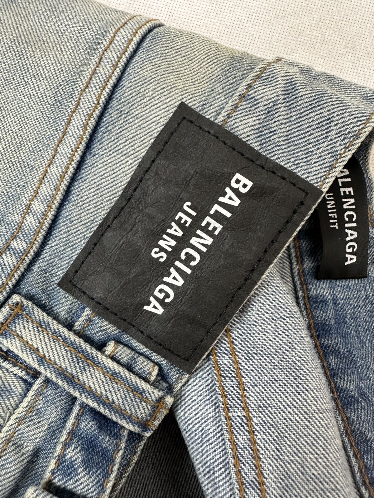 Balenciaga Balenciaga SS22 oversized distressed denim Size US 33 - 11 Thumbnail