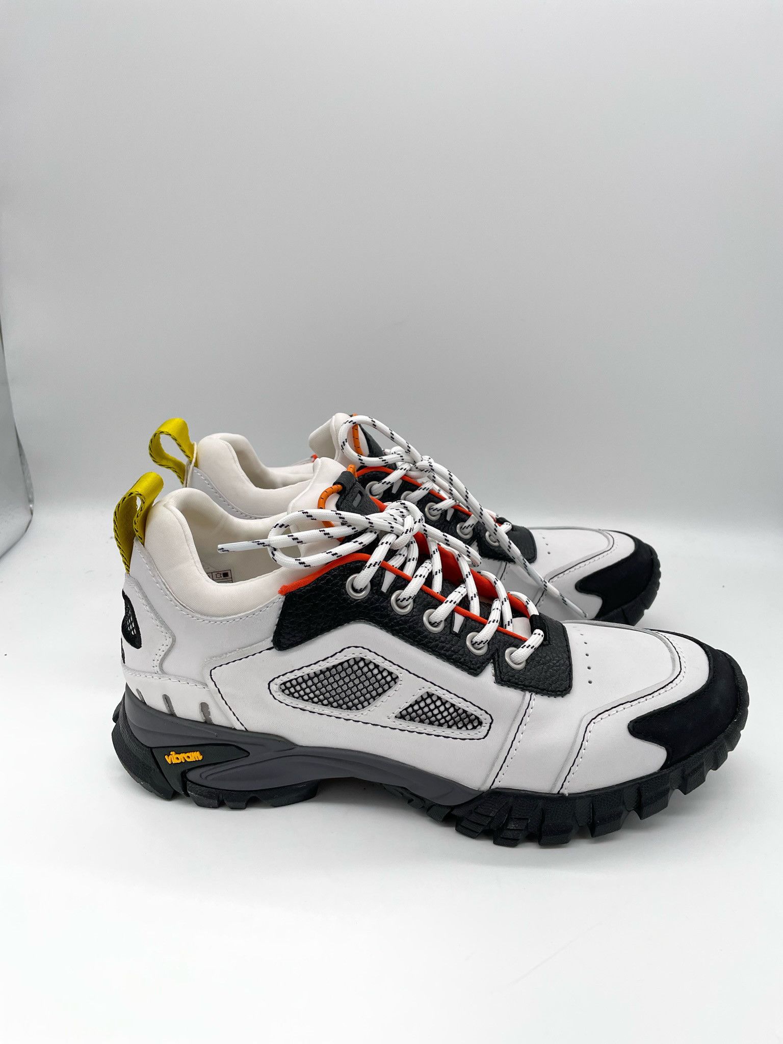 Heron Preston 🔥65% OFF🔥 [SALE] Heron Preston Security White Sneakers Size US 6 / EU 39 - 1 Thumbnail