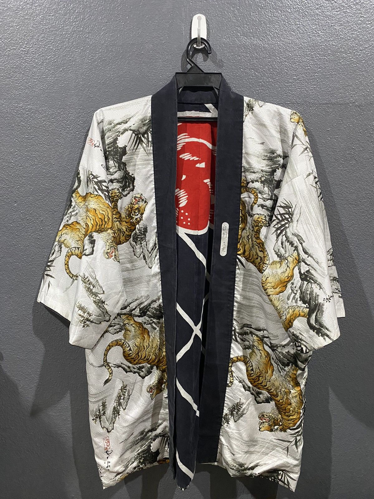 Other Vintage Dragon Motives Japanese Reversible Kimono Size US L / EU 52-54 / 3 - 1 Thumbnail