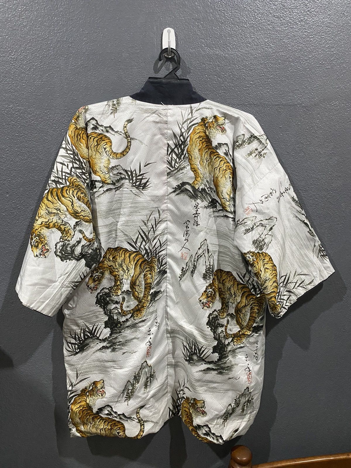 Other Vintage Dragon Motives Japanese Reversible Kimono Size US L / EU 52-54 / 3 - 4 Thumbnail