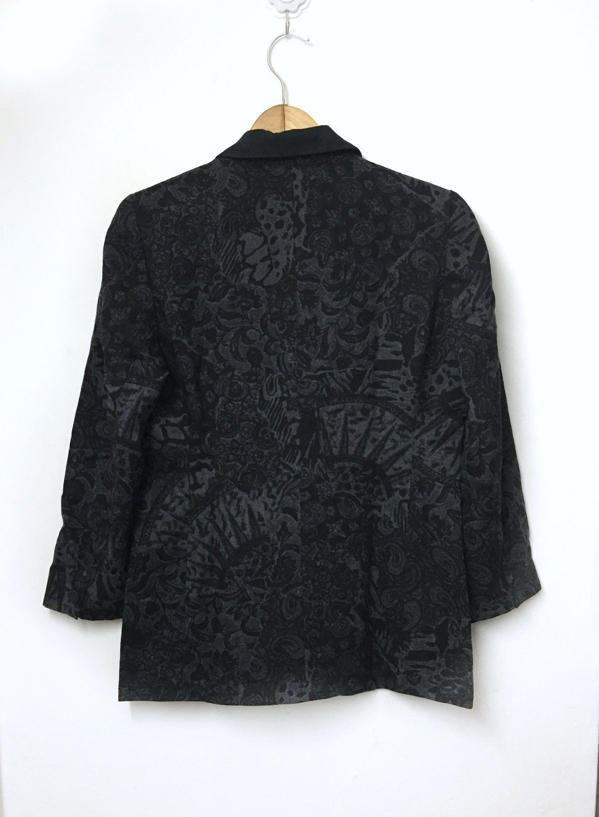 Pierre Balmain Rare 🔥Pierre Balmain Fullprint Made In England Size 48R - 8 Thumbnail