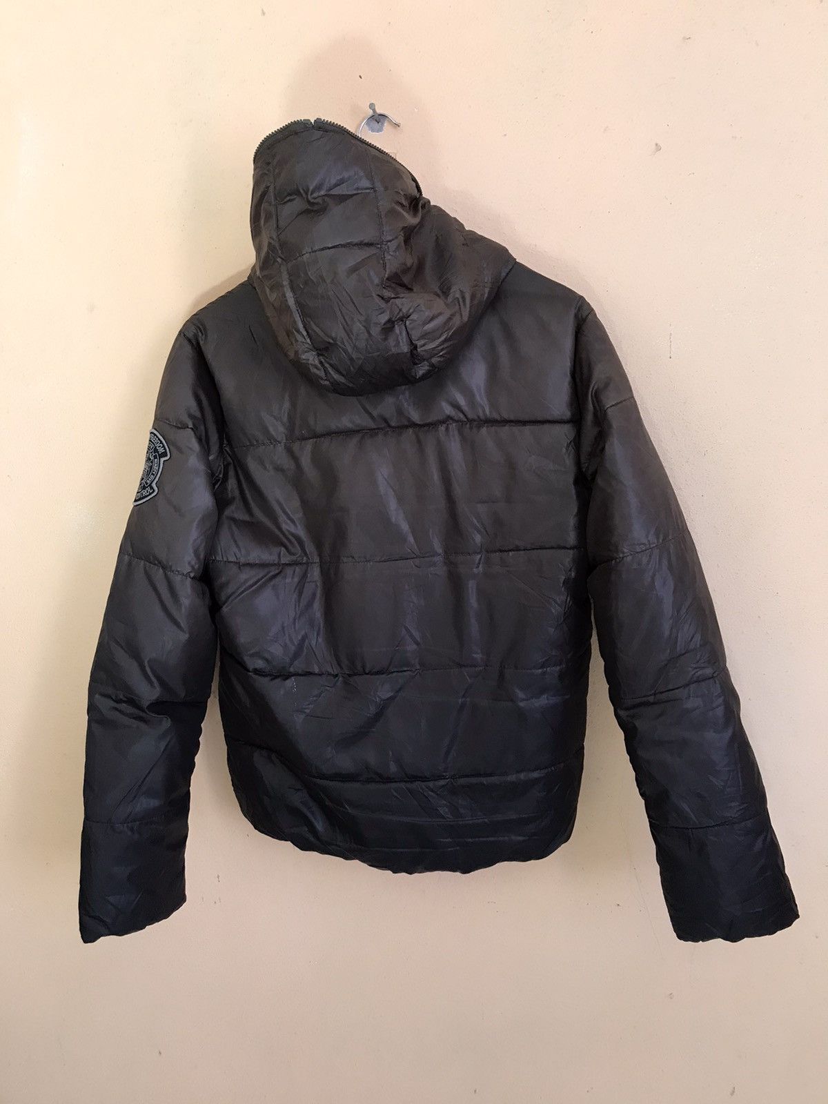 Japanese Brand × Vintage SHARK HOODIE DOWN JACKET Size US M / EU 48-50 / 2 - 8 Thumbnail