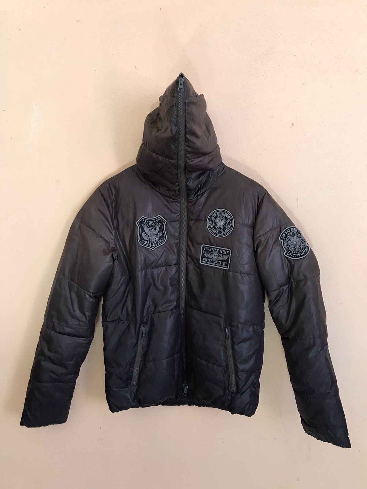 Japanese Brand × Vintage SHARK HOODIE DOWN JACKET Size US M / EU 48-50 / 2 - 3 Thumbnail