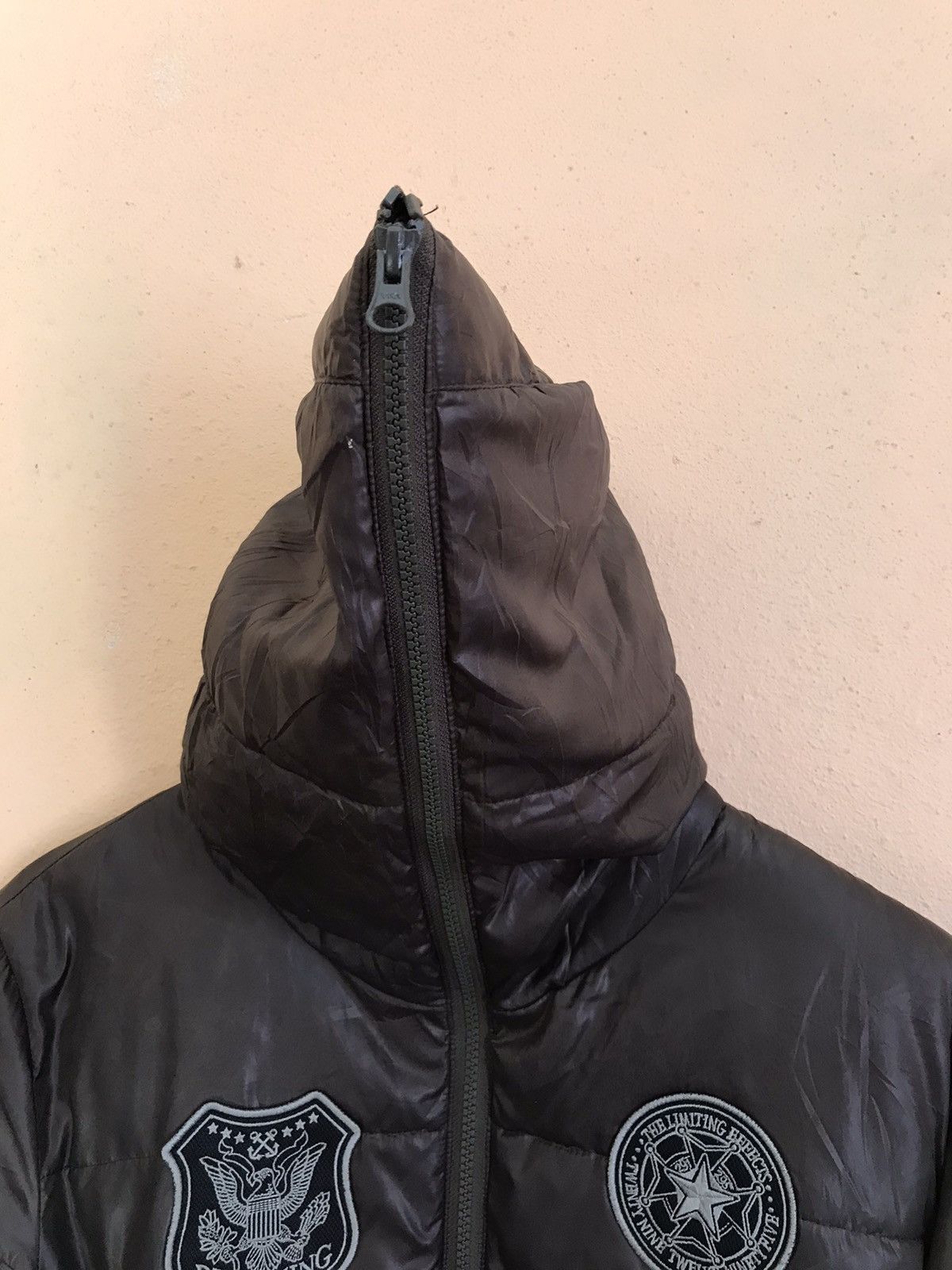 Japanese Brand × Vintage SHARK HOODIE DOWN JACKET Size US M / EU 48-50 / 2 - 6 Thumbnail