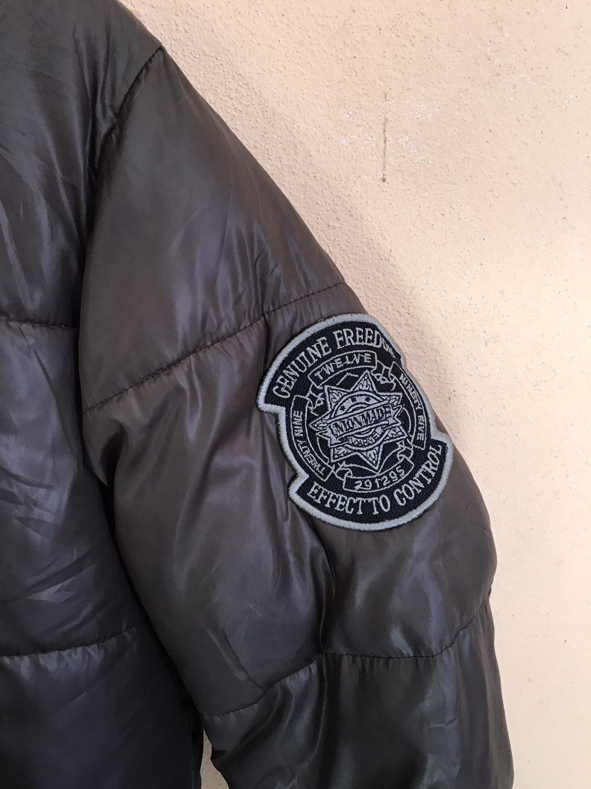 Japanese Brand × Vintage SHARK HOODIE DOWN JACKET Size US M / EU 48-50 / 2 - 7 Thumbnail
