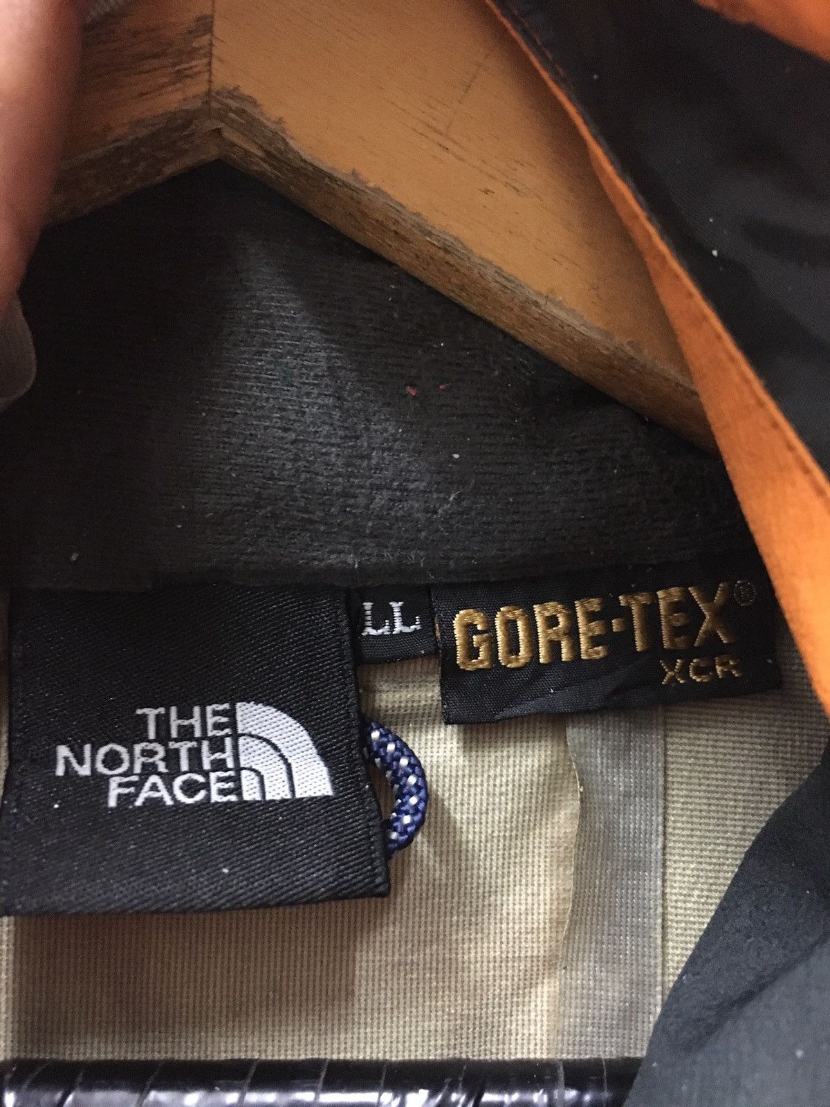 The North Face Vintage The North Face Goretex Hoddie Jacket Windbreaker Size US L / EU 52-54 / 3 - 9 Thumbnail