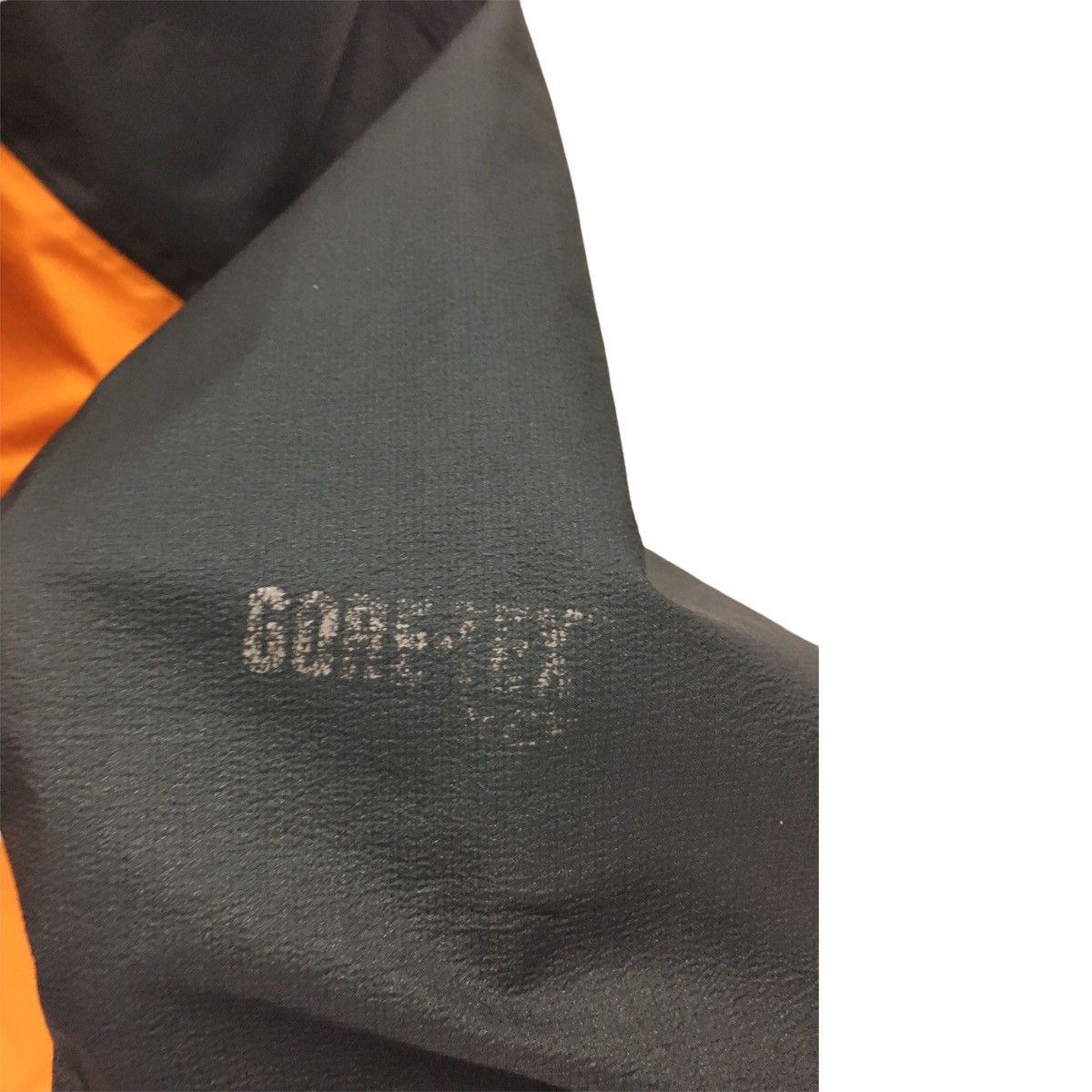 The North Face Vintage The North Face Goretex Hoddie Jacket Windbreaker Size US L / EU 52-54 / 3 - 6 Thumbnail