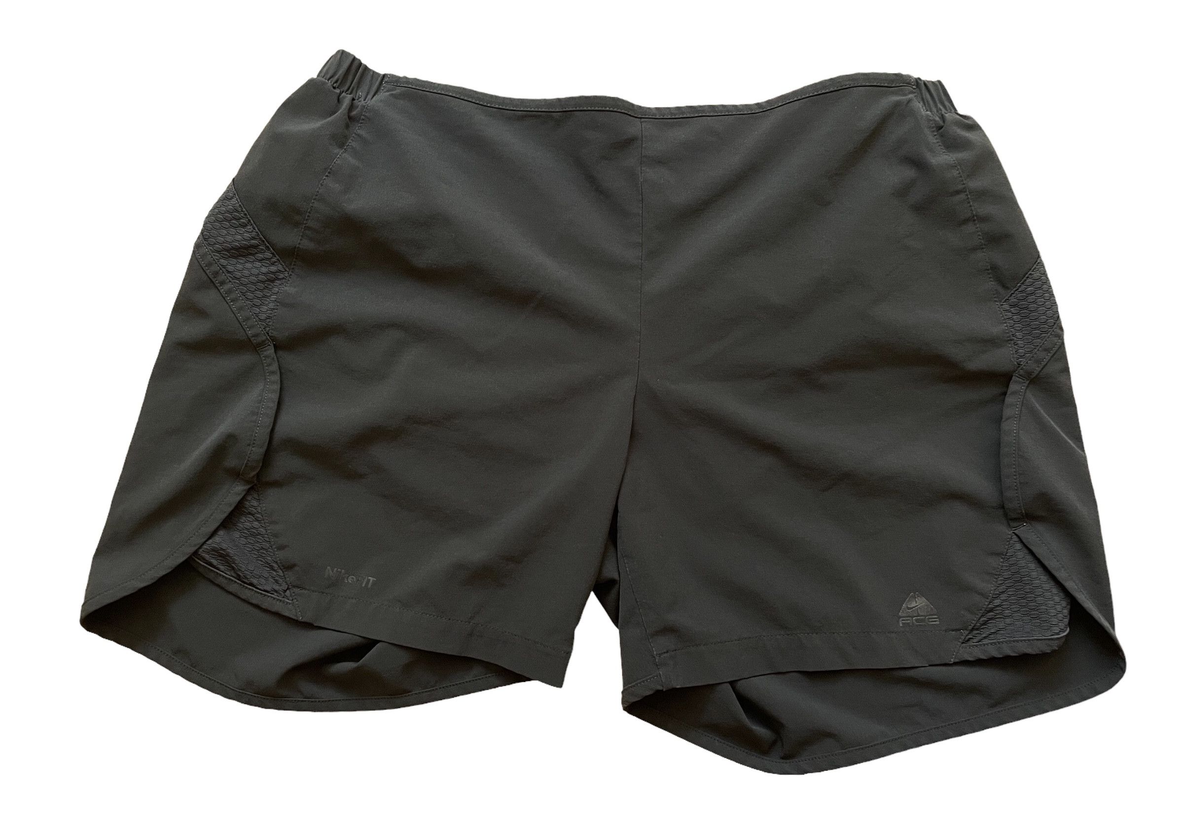 Nike Vintage Nike ACG Shorts Sport Run Rare Black Size L Y2k Size US 33 - 1 Thumbnail