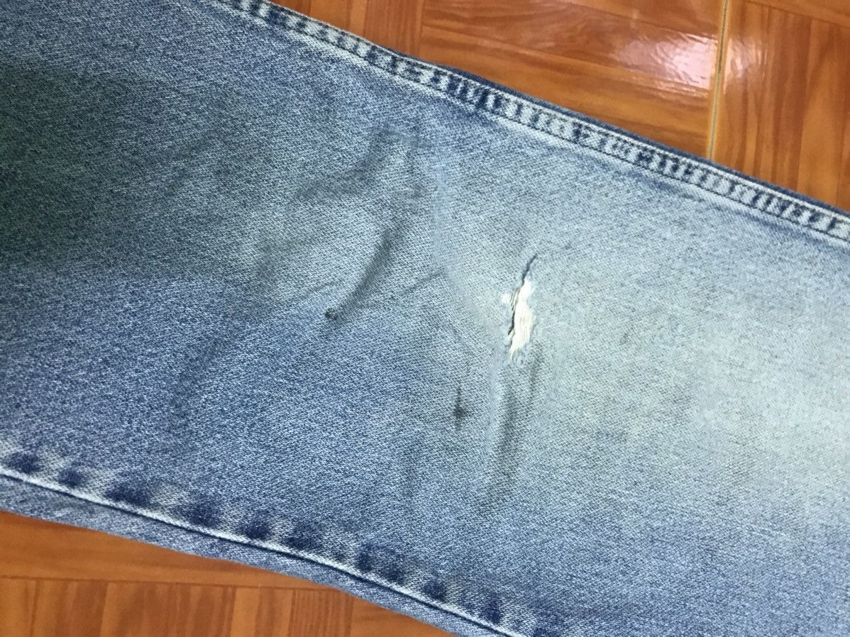 Wrangler “Vintage Distressed Blue Jeans – Heavy Wear & Tear,l Size US 30 / EU 46 - 6 Thumbnail