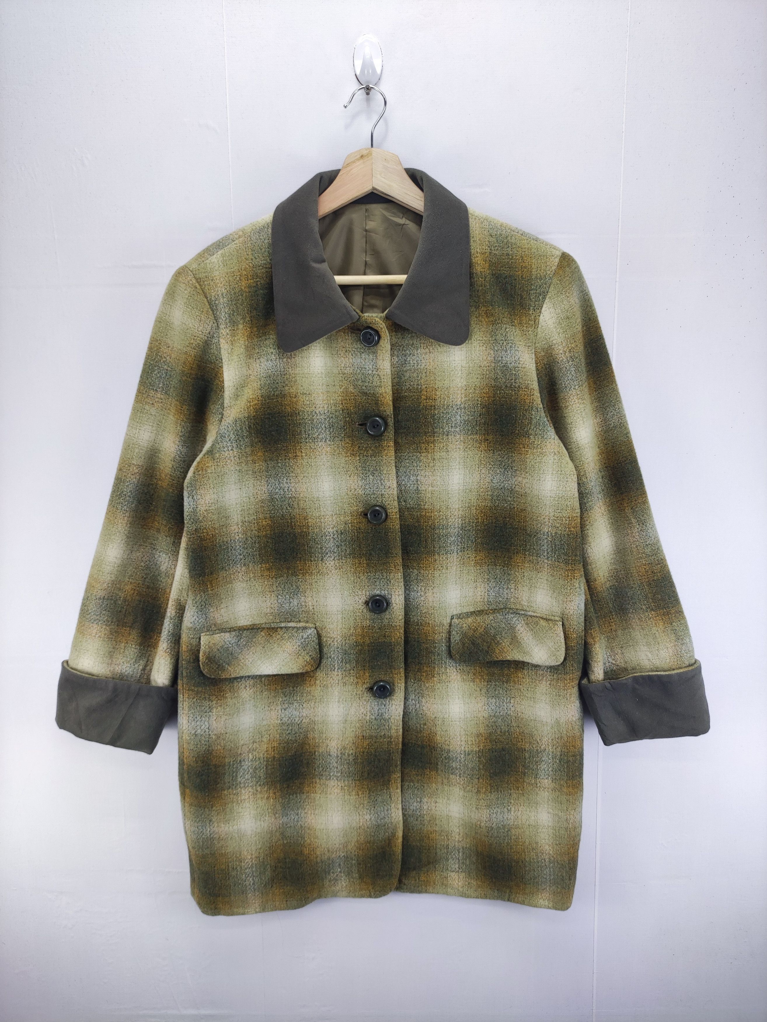 image of Vintage Wool Jacket Button Up Unbrand, Women's (Size Medium)