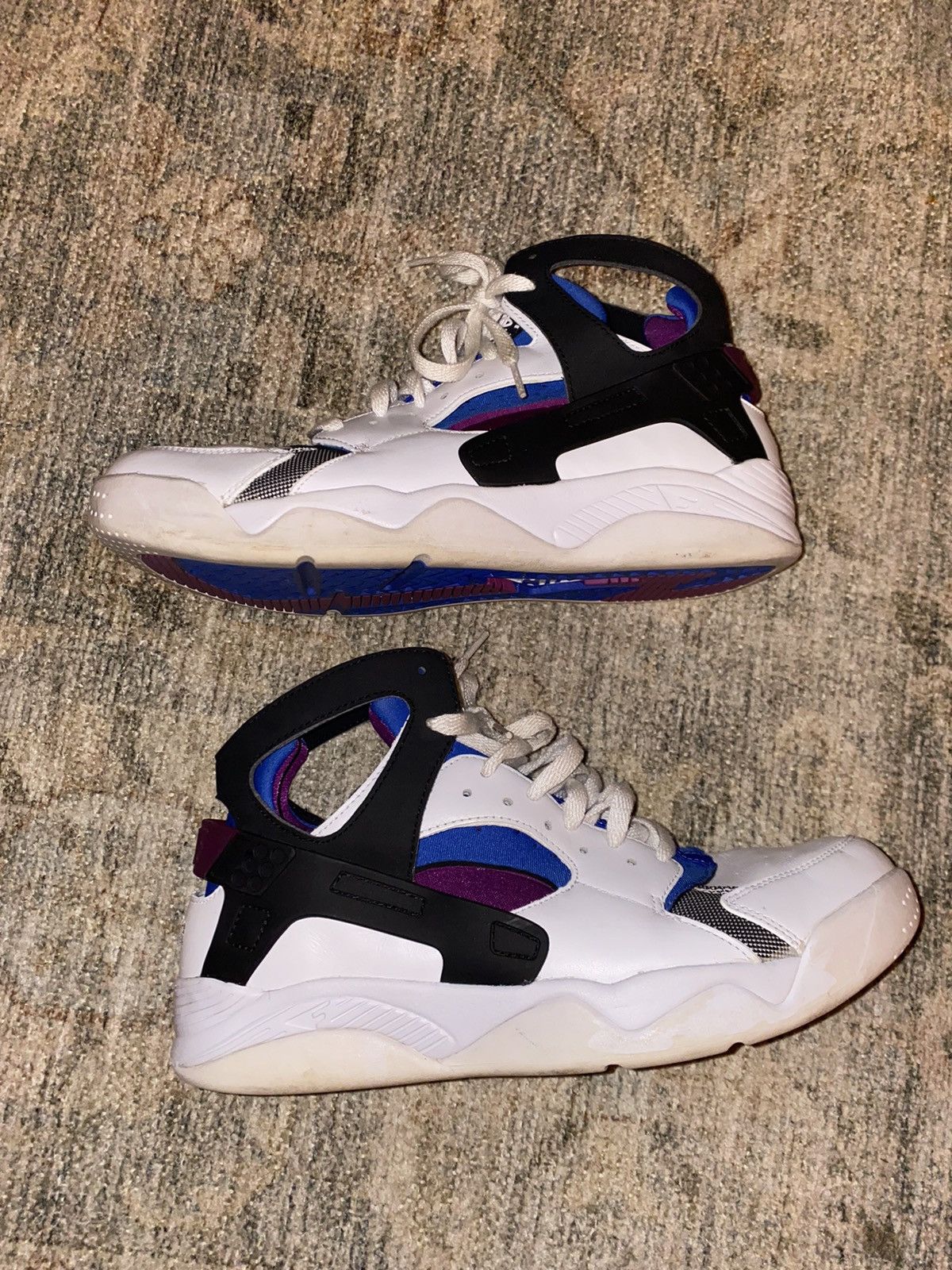 image of Nike Acg Air Flight Huarache Prm Qs White Lyon Blue Shoes, Men's (Size 12)