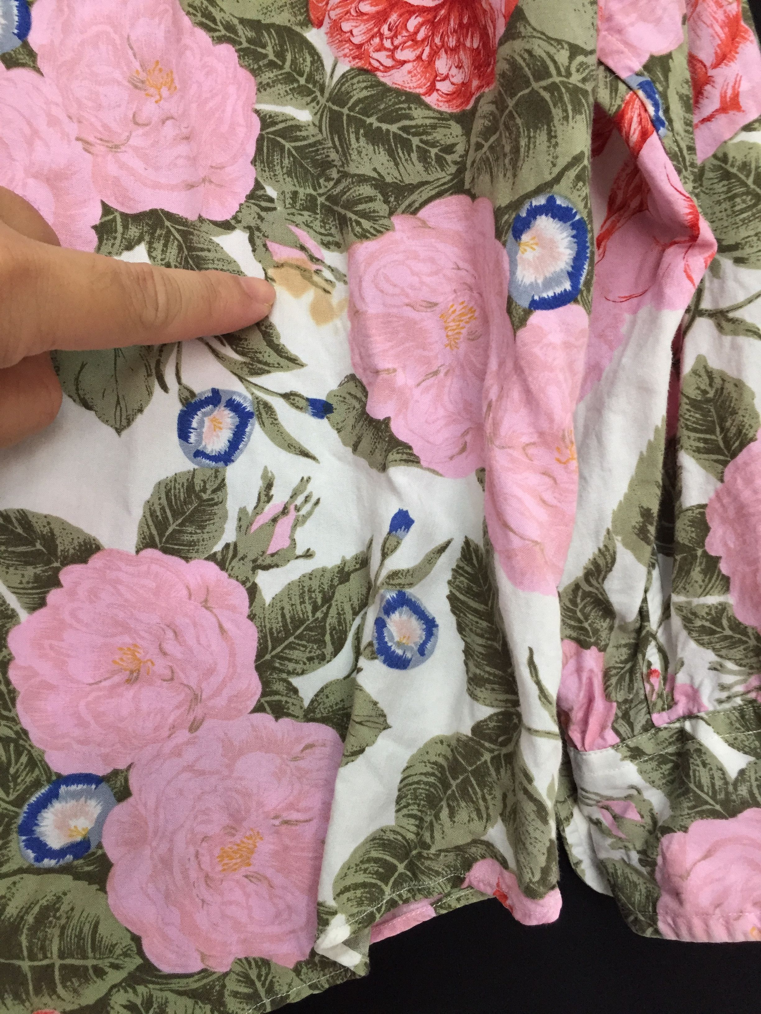 Toyo Enterprises 90's Karl Helmut Floral 100% rayon shirt Size US L / EU 52-54 / 3 - 8 Thumbnail