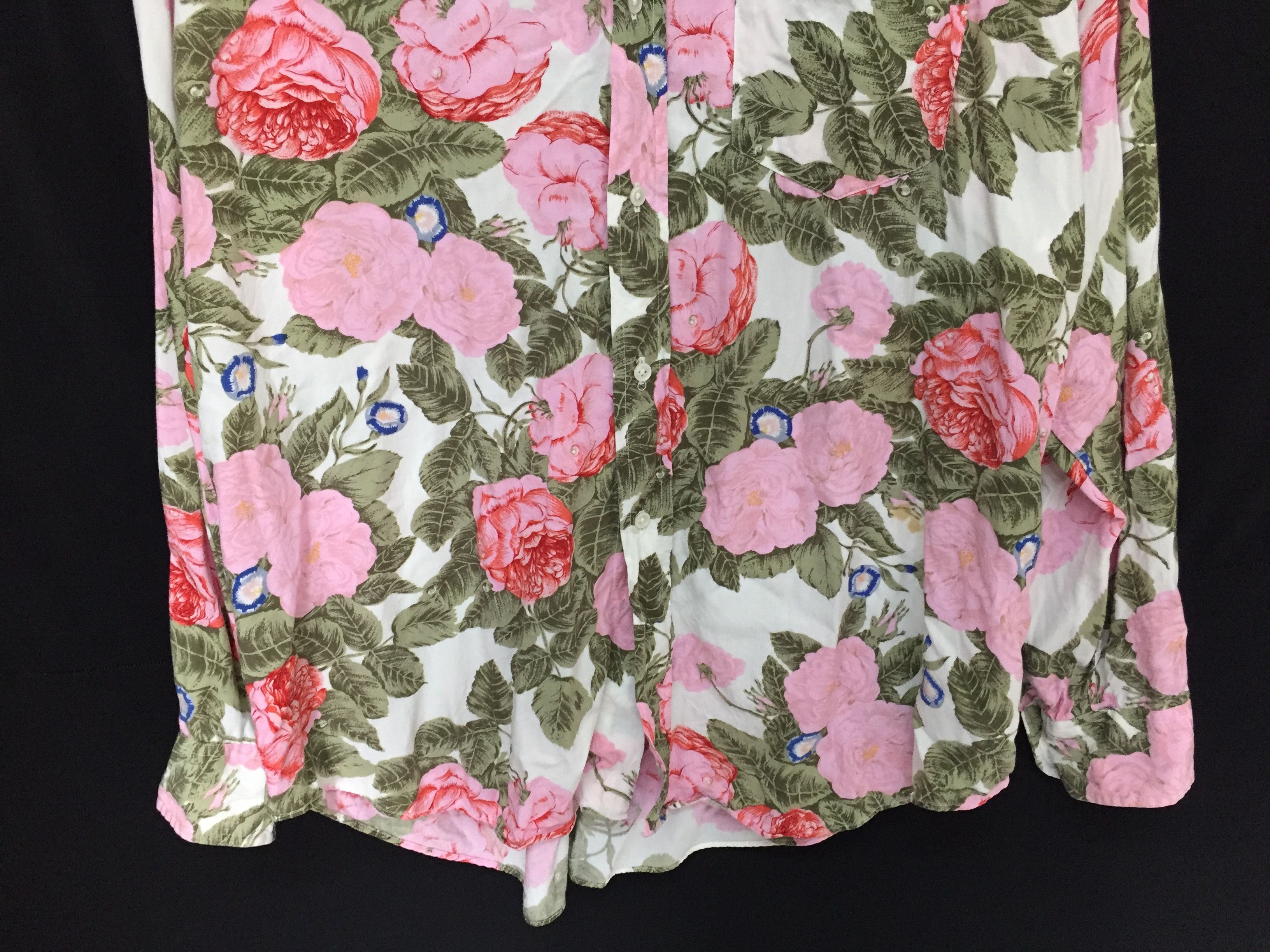 Toyo Enterprises 90's Karl Helmut Floral 100% rayon shirt Size US L / EU 52-54 / 3 - 4 Thumbnail