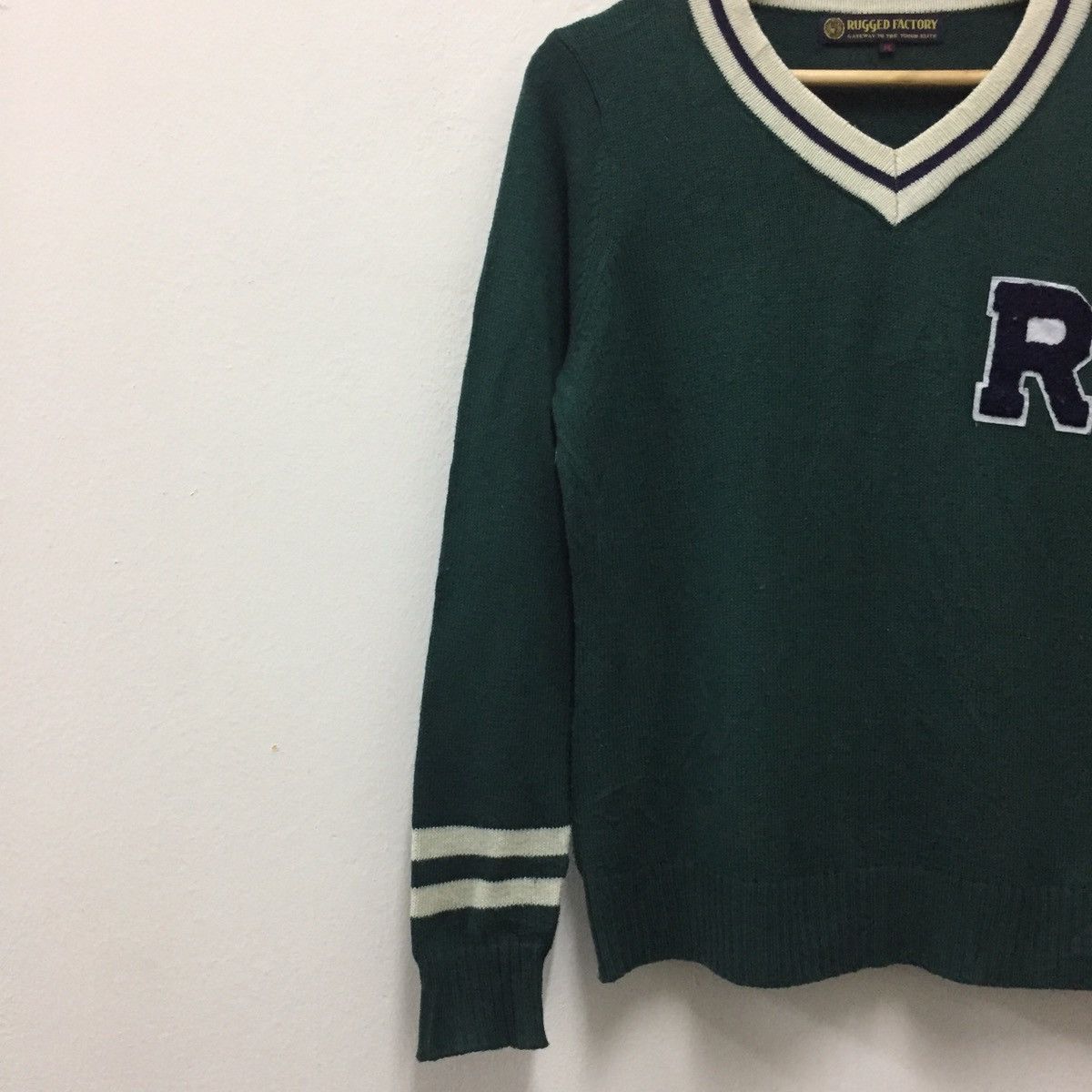 Japanese Brand Vintage Rugged Factory Sweater Crew Neck Sweatshirt Size US S / EU 44-46 / 1 - 4 Thumbnail