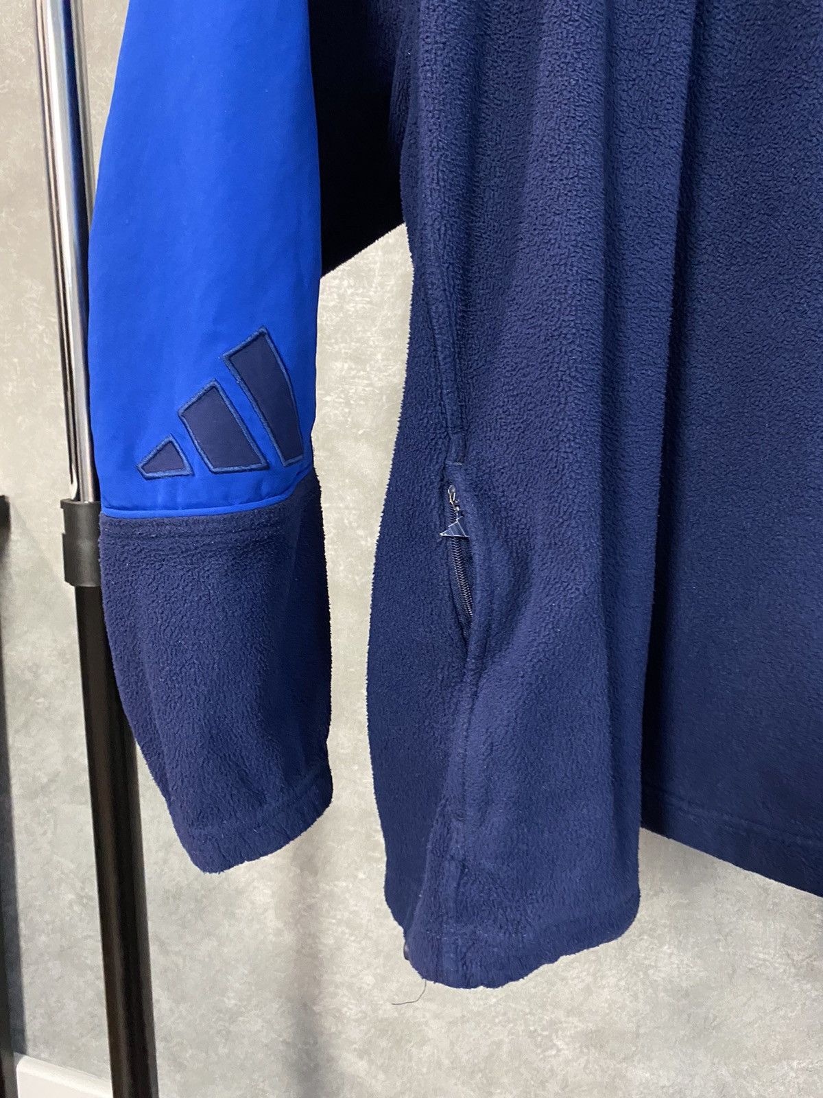 Adidas × Vintage Vintage Y2K Adidas Logo Navy Blue Long Sleeve 1/4 Zip Fleece Size US L / EU 52-54 / 3 - 6 Thumbnail