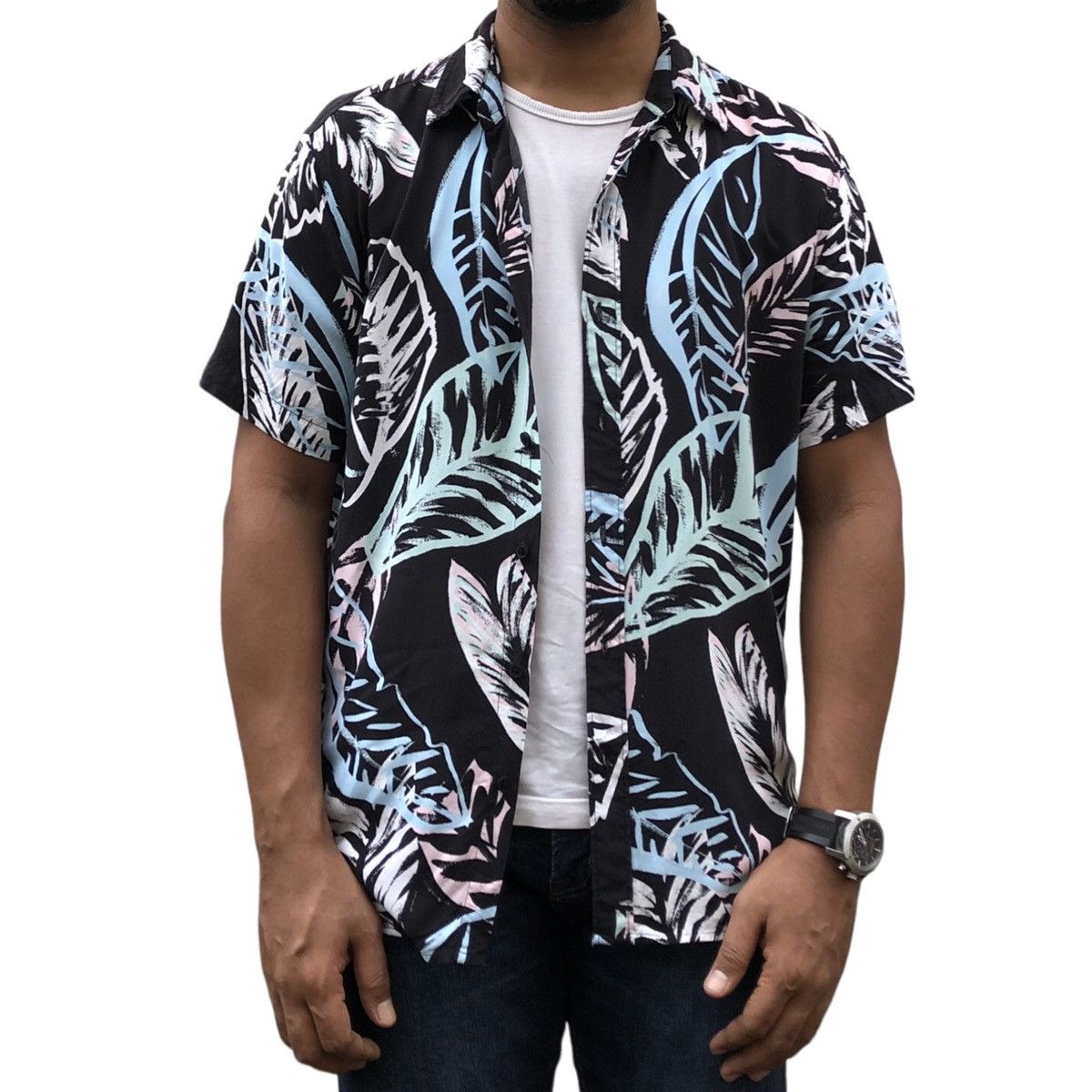 Guess Authentic Guess Los Angeles Rayon Hawaiian Short Sleeve Size US S / EU 44-46 / 1 - 5 Thumbnail
