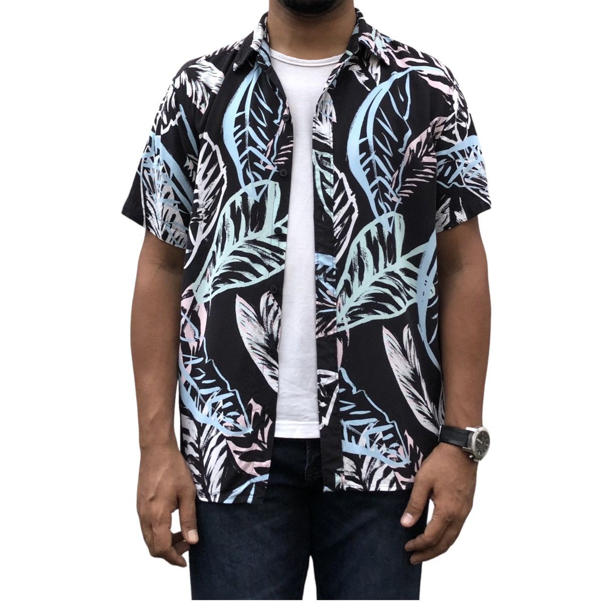 Guess Authentic Guess Los Angeles Rayon Hawaiian Short Sleeve Size US S / EU 44-46 / 1 - 4 Thumbnail
