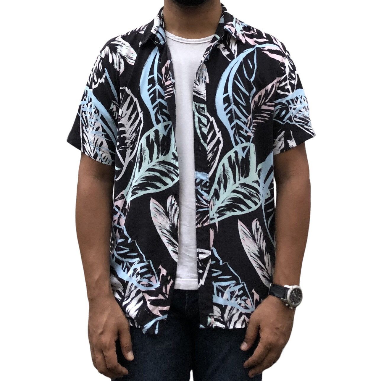 Guess Authentic Guess Los Angeles Rayon Hawaiian Short Sleeve Size US S / EU 44-46 / 1 - 1 Thumbnail