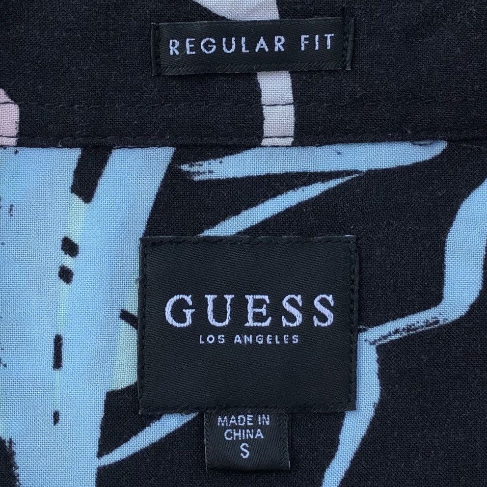 Guess Authentic Guess Los Angeles Rayon Hawaiian Short Sleeve Size US S / EU 44-46 / 1 - 13 Thumbnail