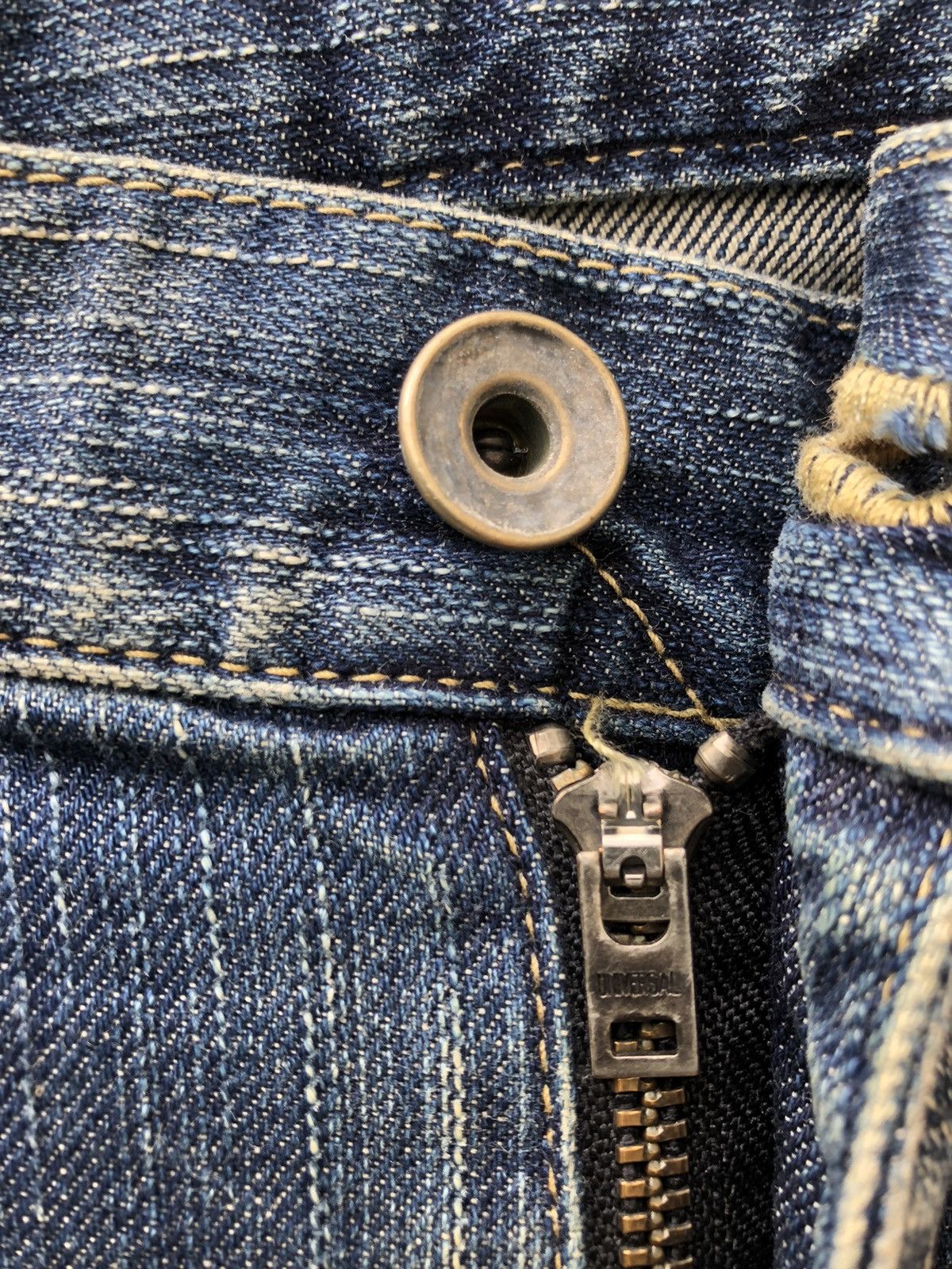 Le Grande Bleu (L.G.B.) L.G.B. Wolf Honour Rips Patchwork Stretch Denim Jeans Size US 31 - 11 Thumbnail