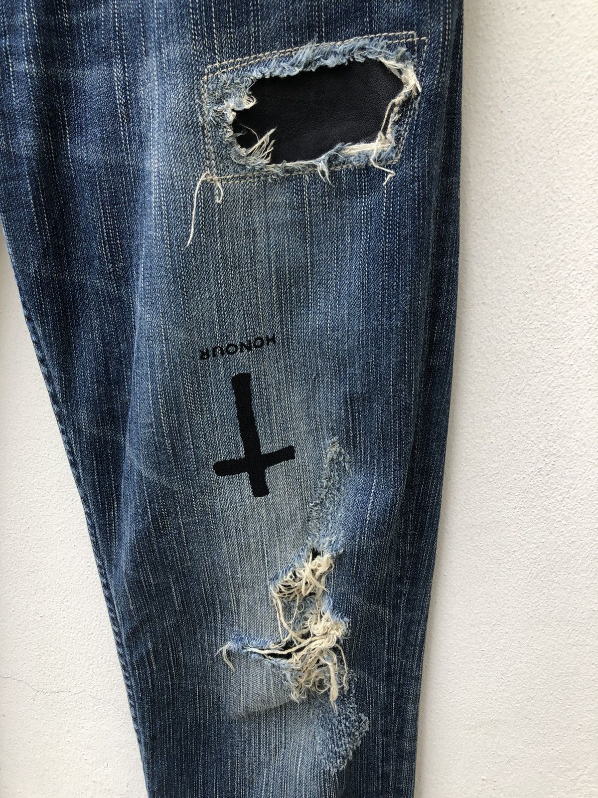 Le Grande Bleu (L.G.B.) L.G.B. Wolf Honour Rips Patchwork Stretch Denim Jeans Size US 31 - 17 Thumbnail