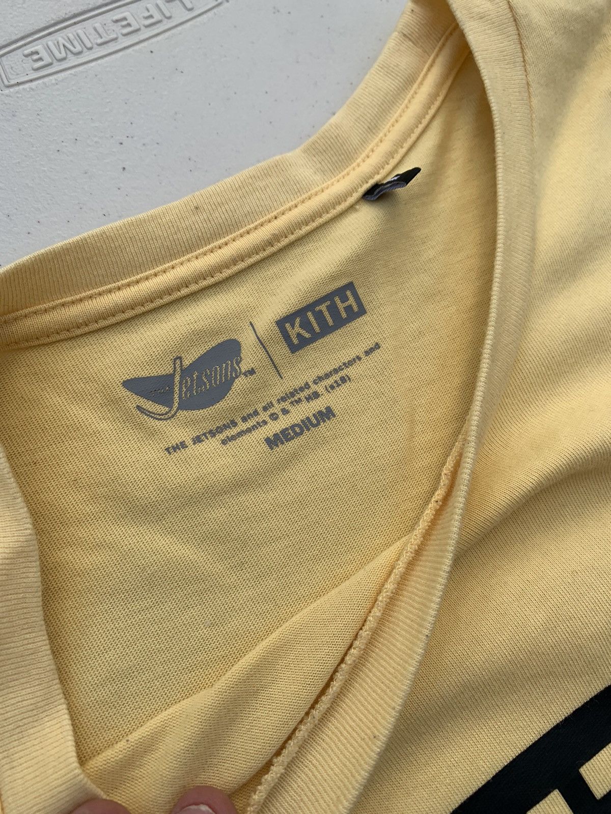 Kith 2018 Kith Jetsons "Family" Classic Box Logo Tee Size US M / EU 48-50 / 2 - 3 Thumbnail