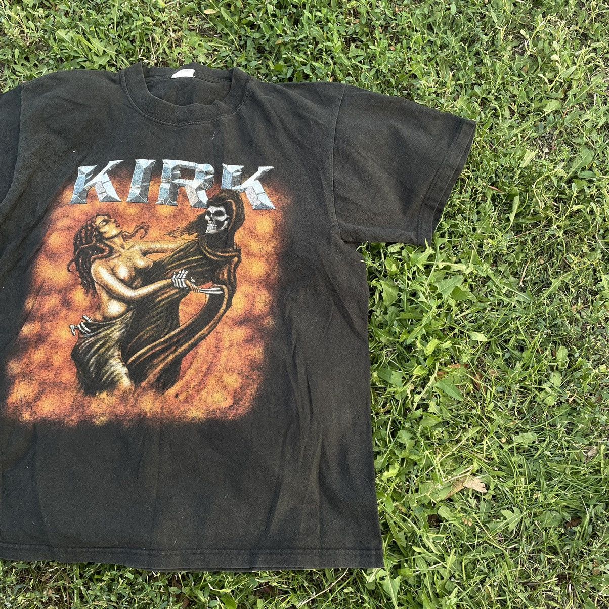 Vintage Vintage 90s Kirk Graphic Tee Sun Faded Horror Punk Streetwea Size US M / EU 48-50 / 2 - 2 Thumbnail